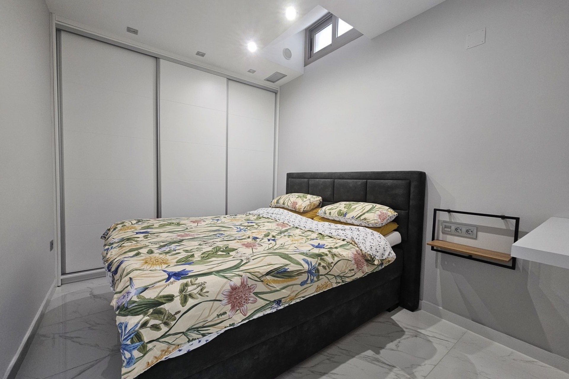 Reventa - Villa -
Villamartin - Costa Blanca