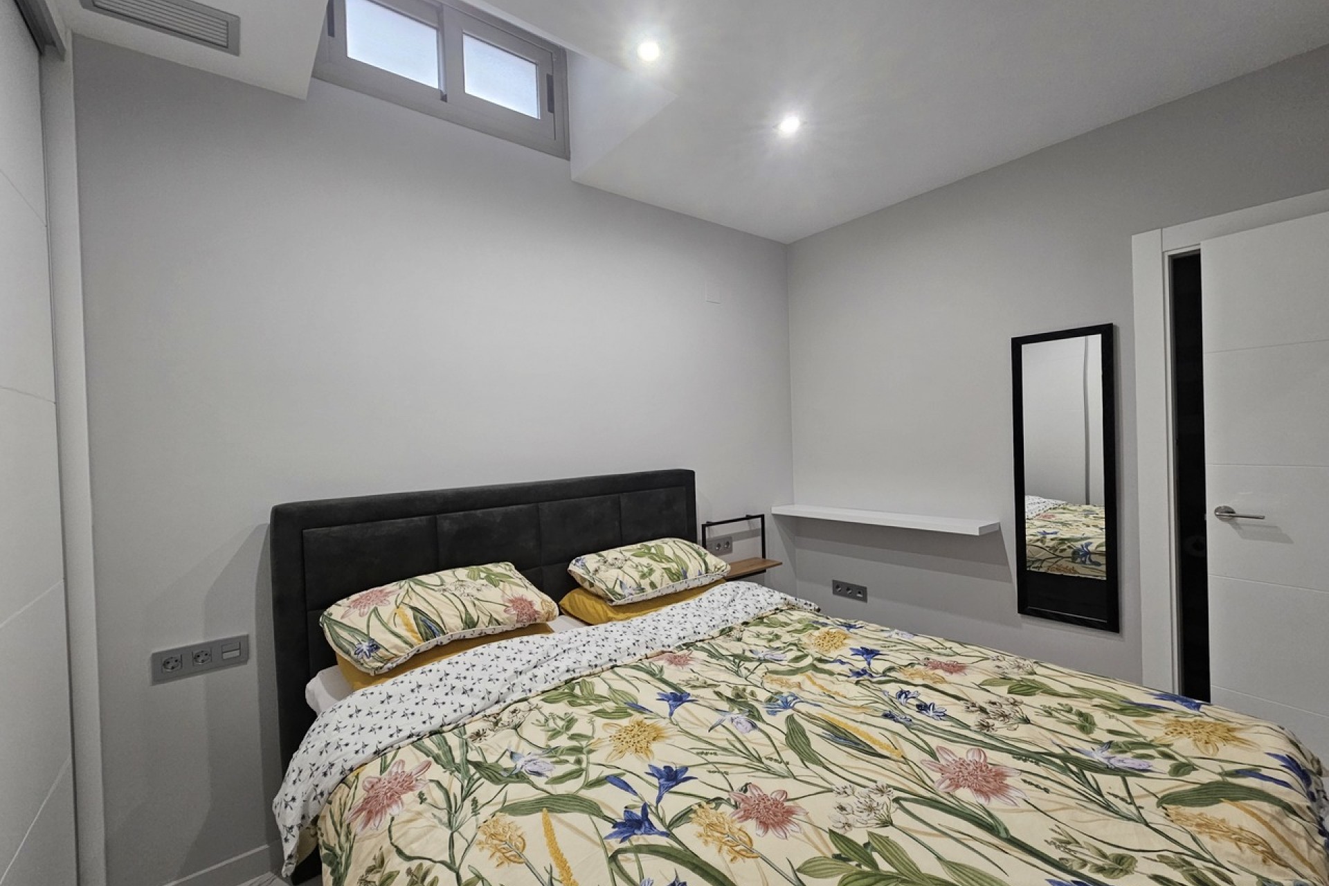 Reventa - Villa -
Villamartin - Costa Blanca