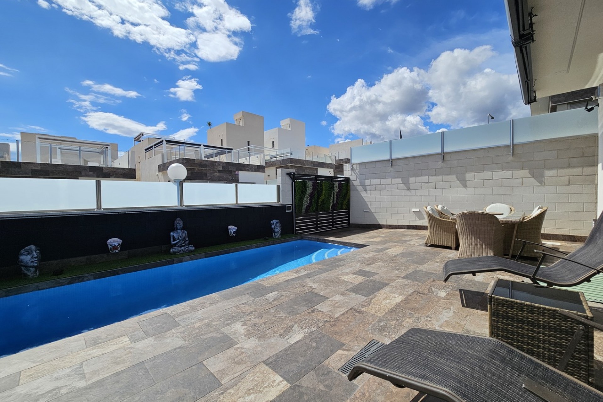 Reventa - Villa -
Villamartin - Costa Blanca