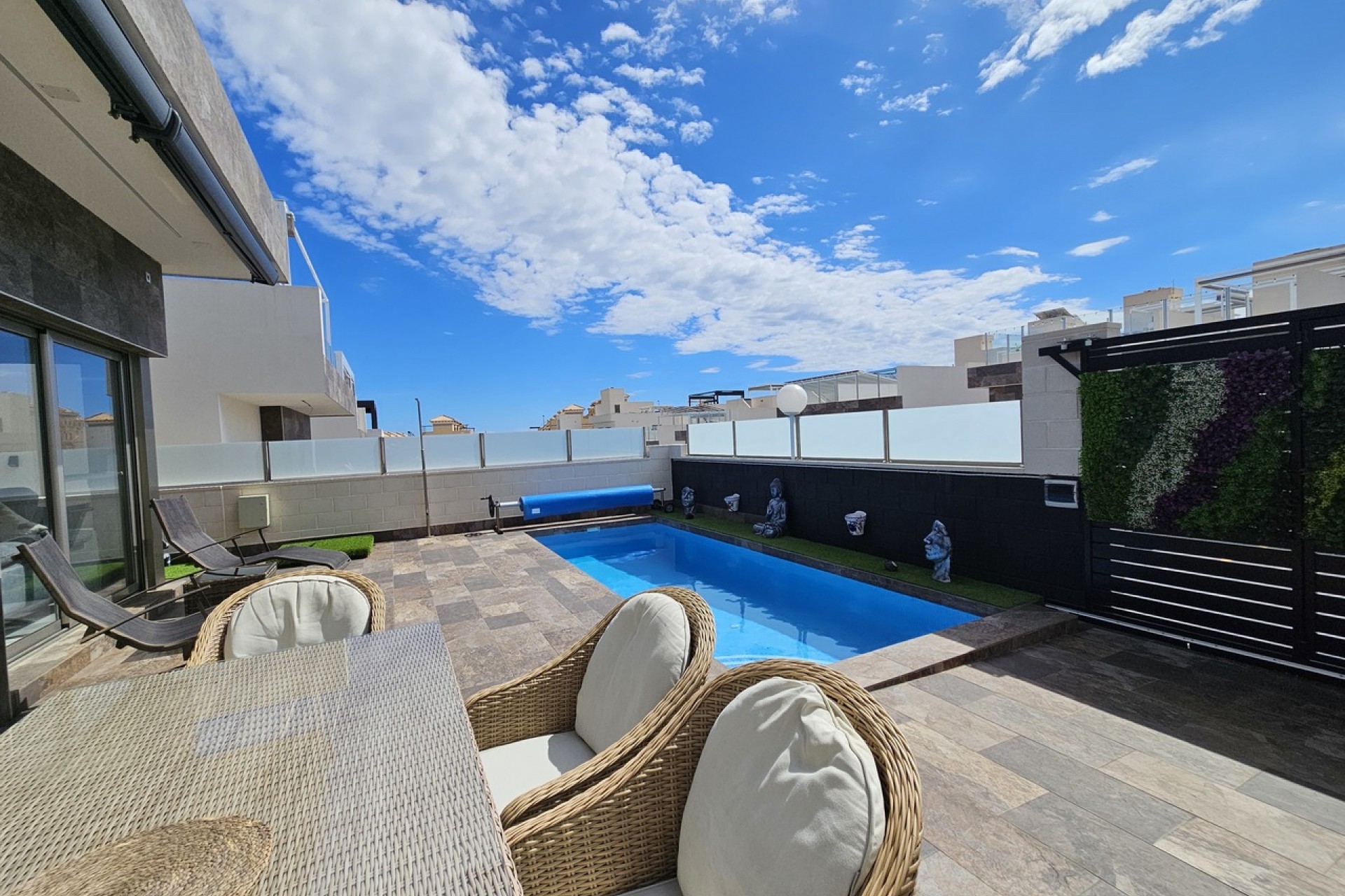 Reventa - Villa -
Villamartin - Costa Blanca