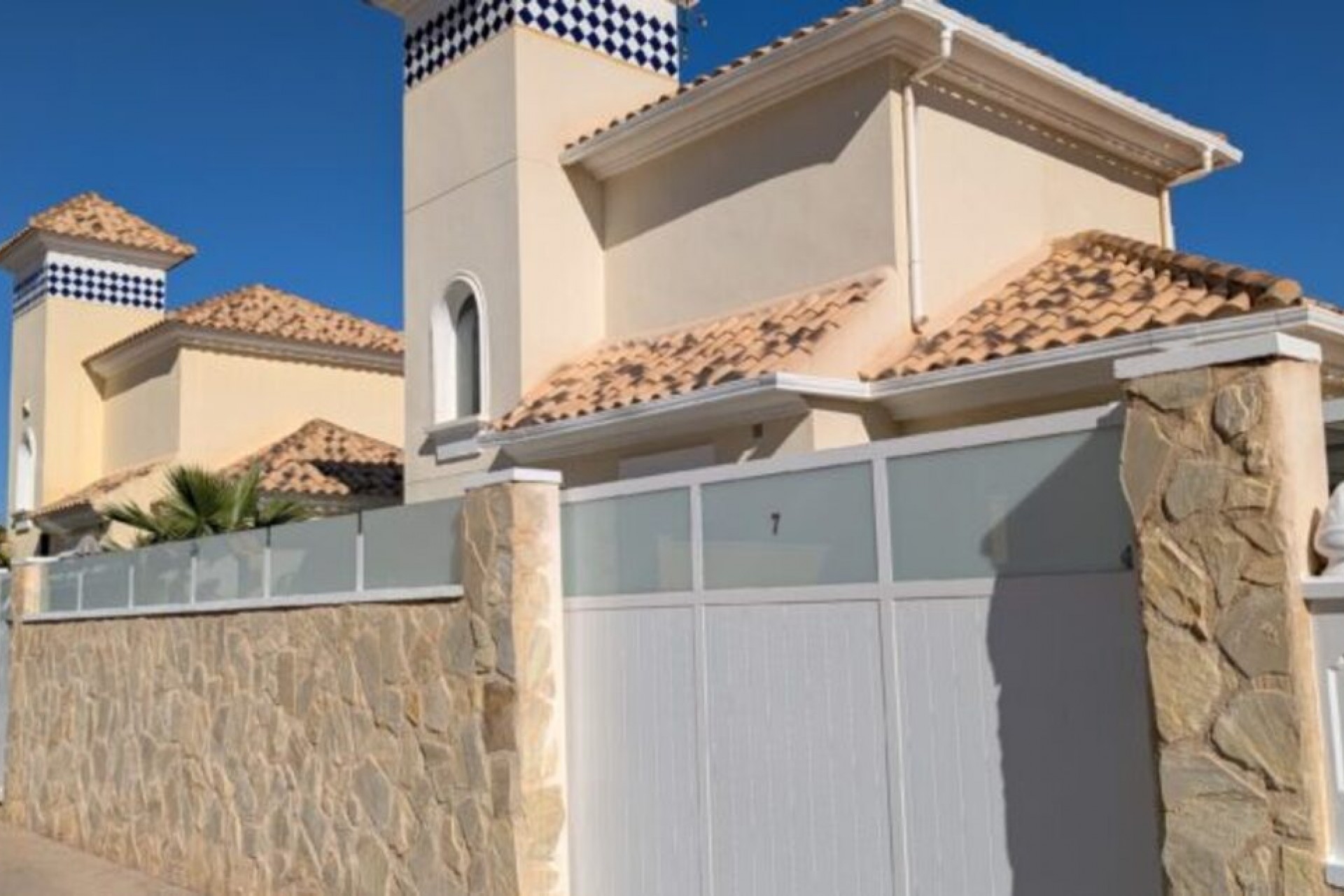 Reventa - Villa -
Villamartin - Costa Blanca