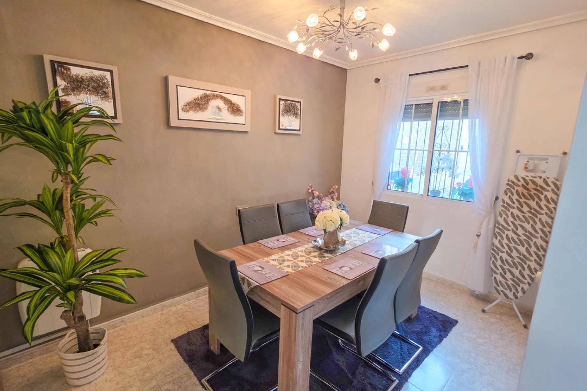 Reventa - Villa -
Villamartin - Costa Blanca