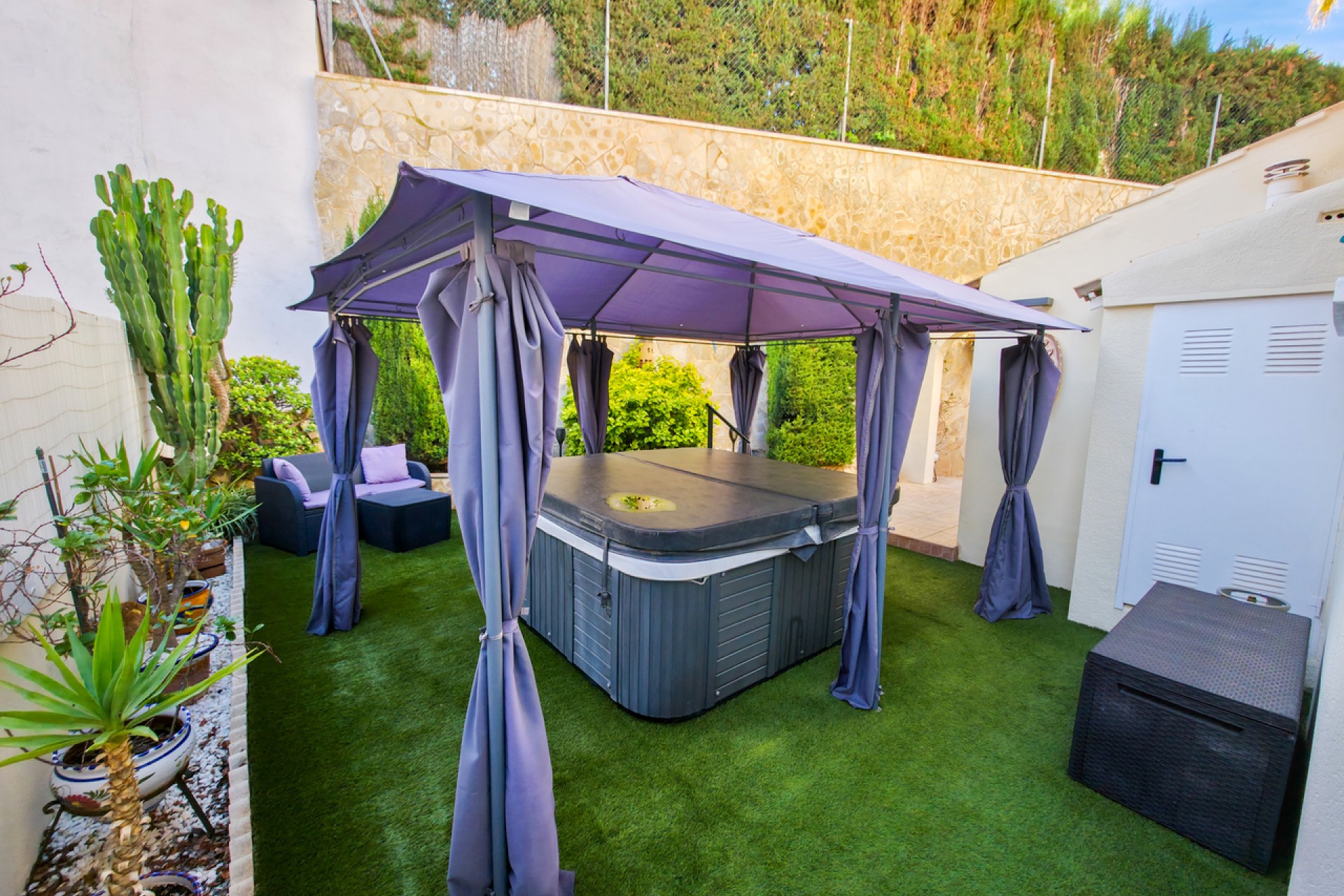 Reventa - Villa -
Villamartin - Costa Blanca