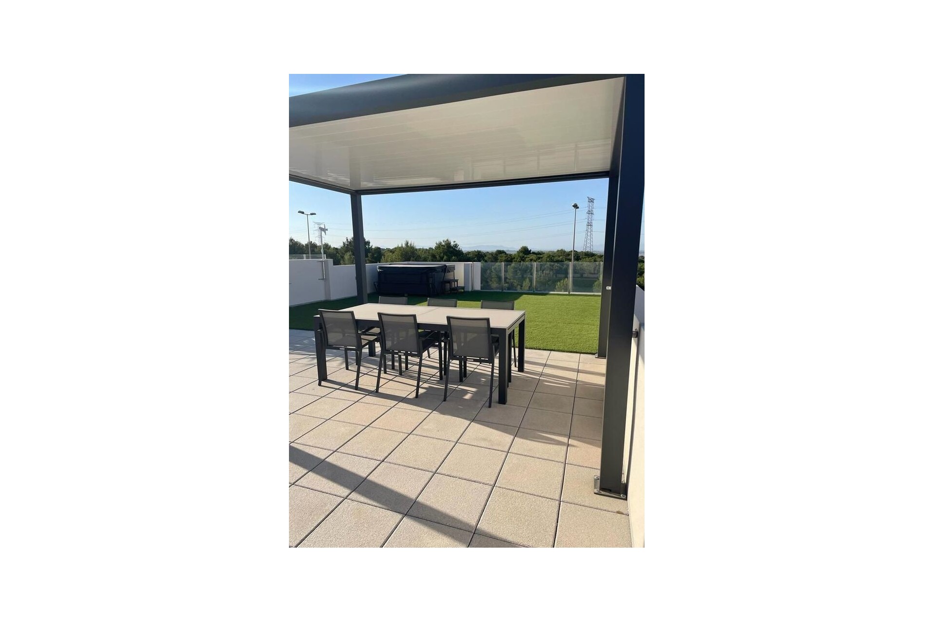 Reventa - Villa -
Villamartin - Costa Blanca