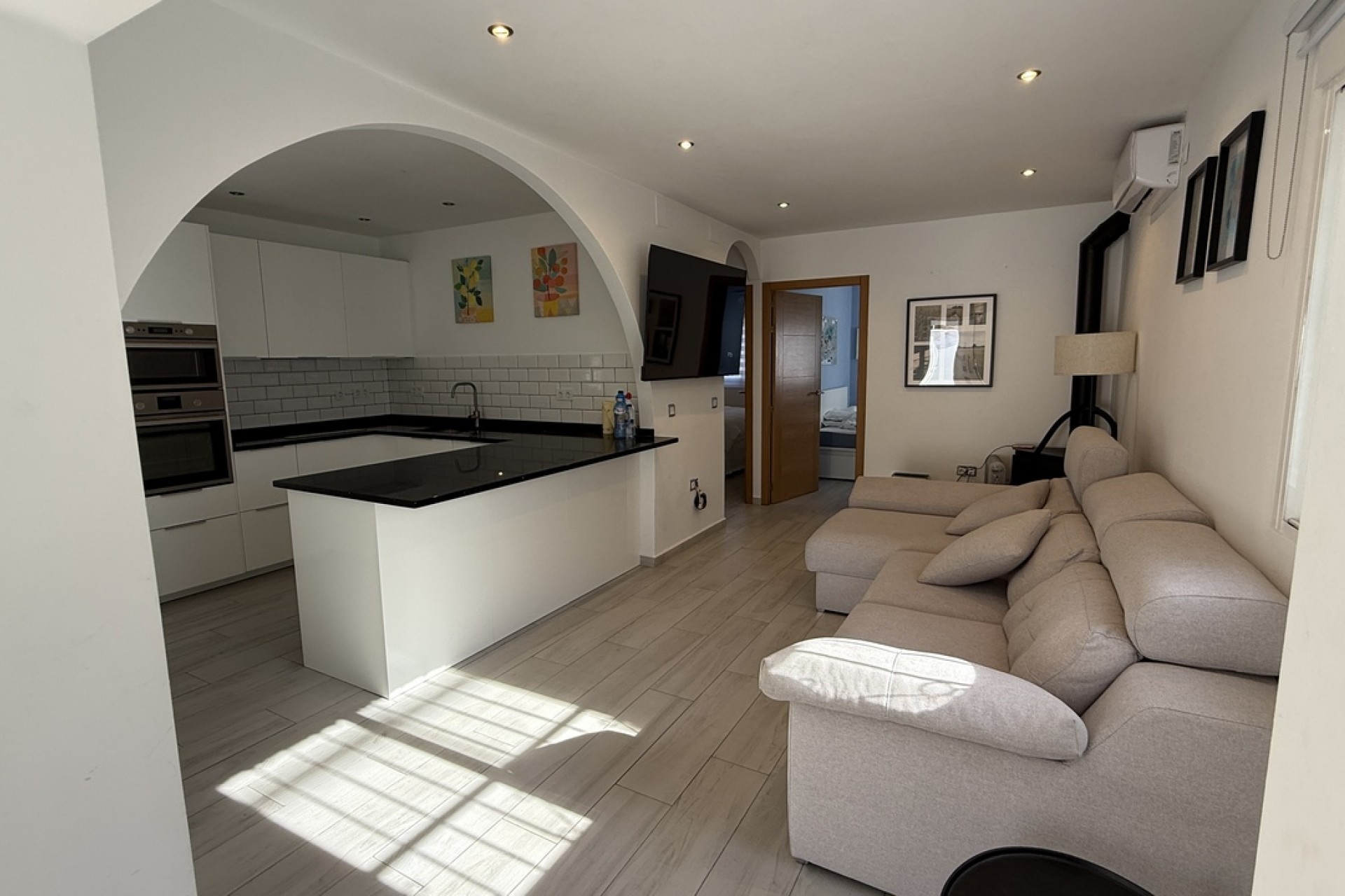 Reventa - Villa -
Villamartin - Costa Blanca