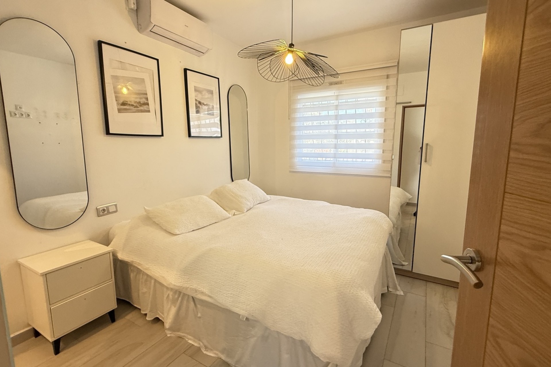 Reventa - Villa -
Villamartin - Costa Blanca