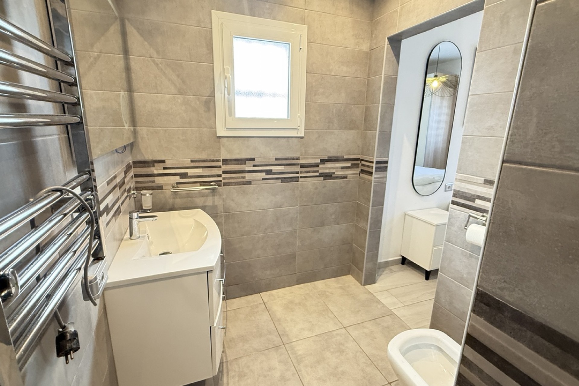 Reventa - Villa -
Villamartin - Costa Blanca