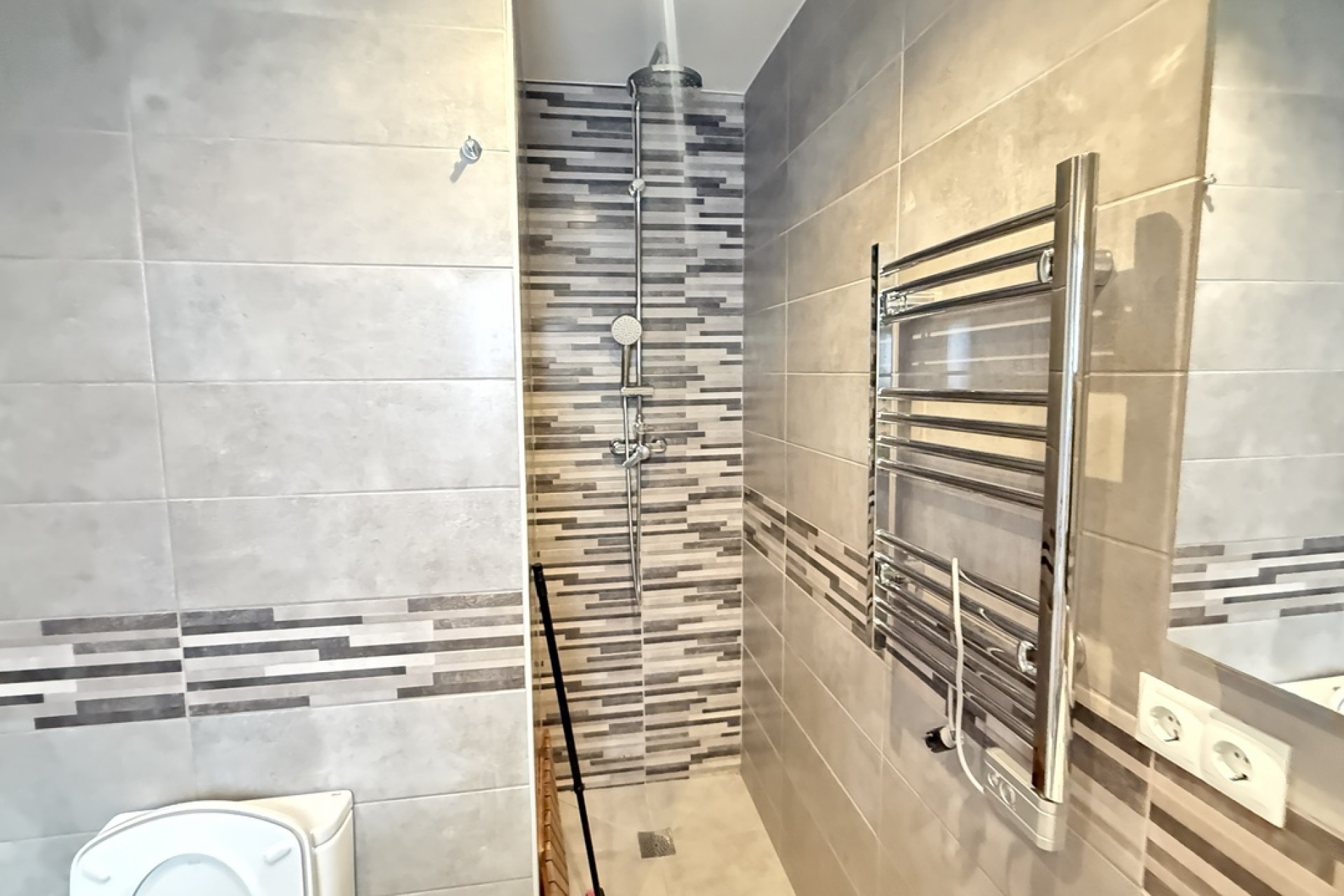 Reventa - Villa -
Villamartin - Costa Blanca