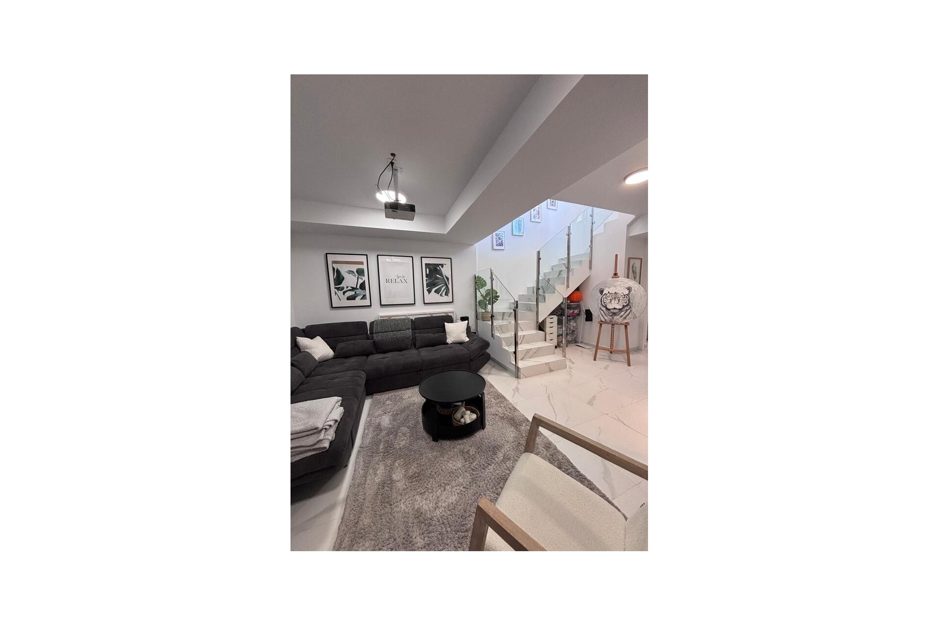 Reventa - Villa -
Villamartin - Costa Blanca