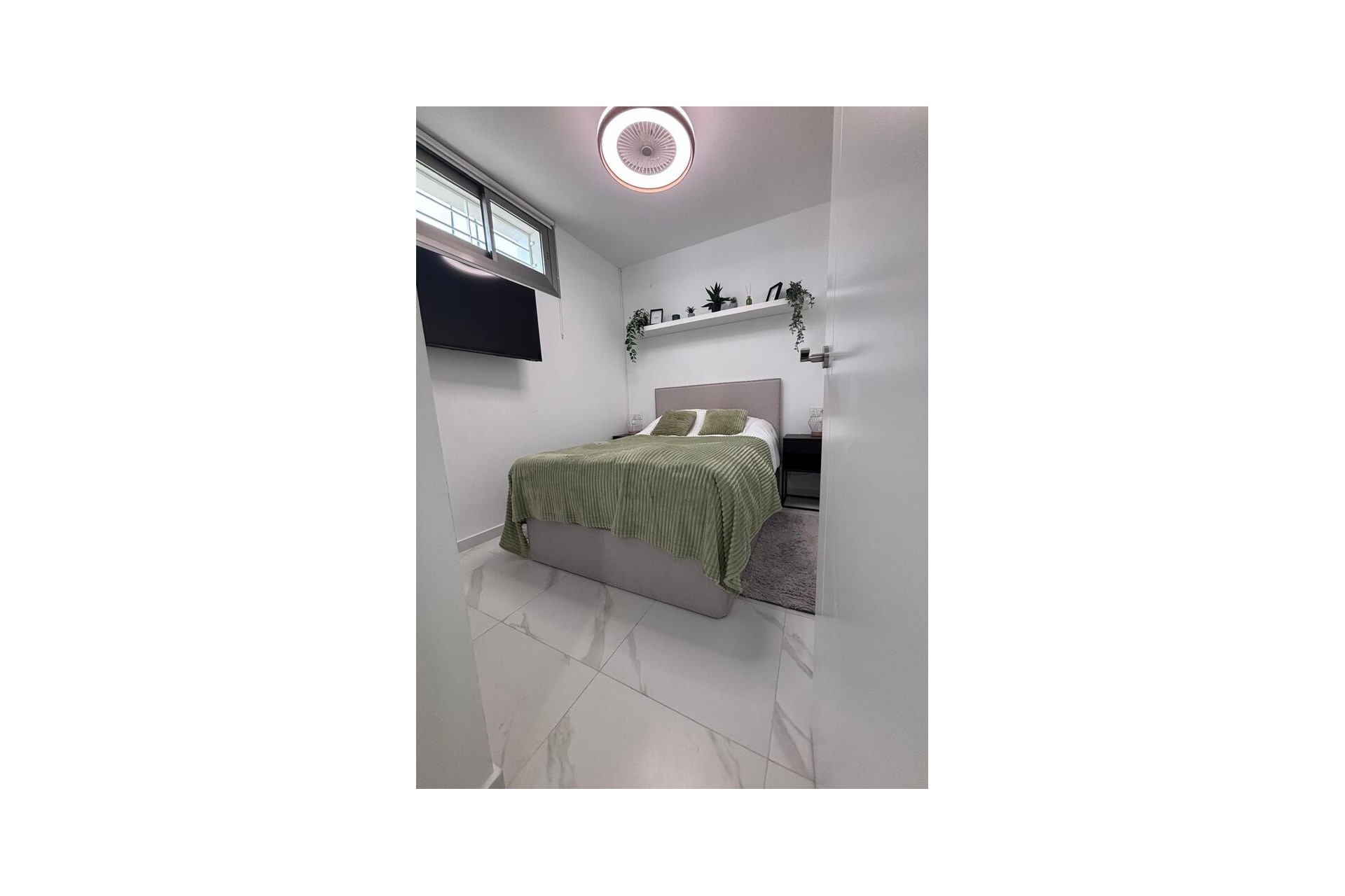 Reventa - Villa -
Villamartin - Costa Blanca