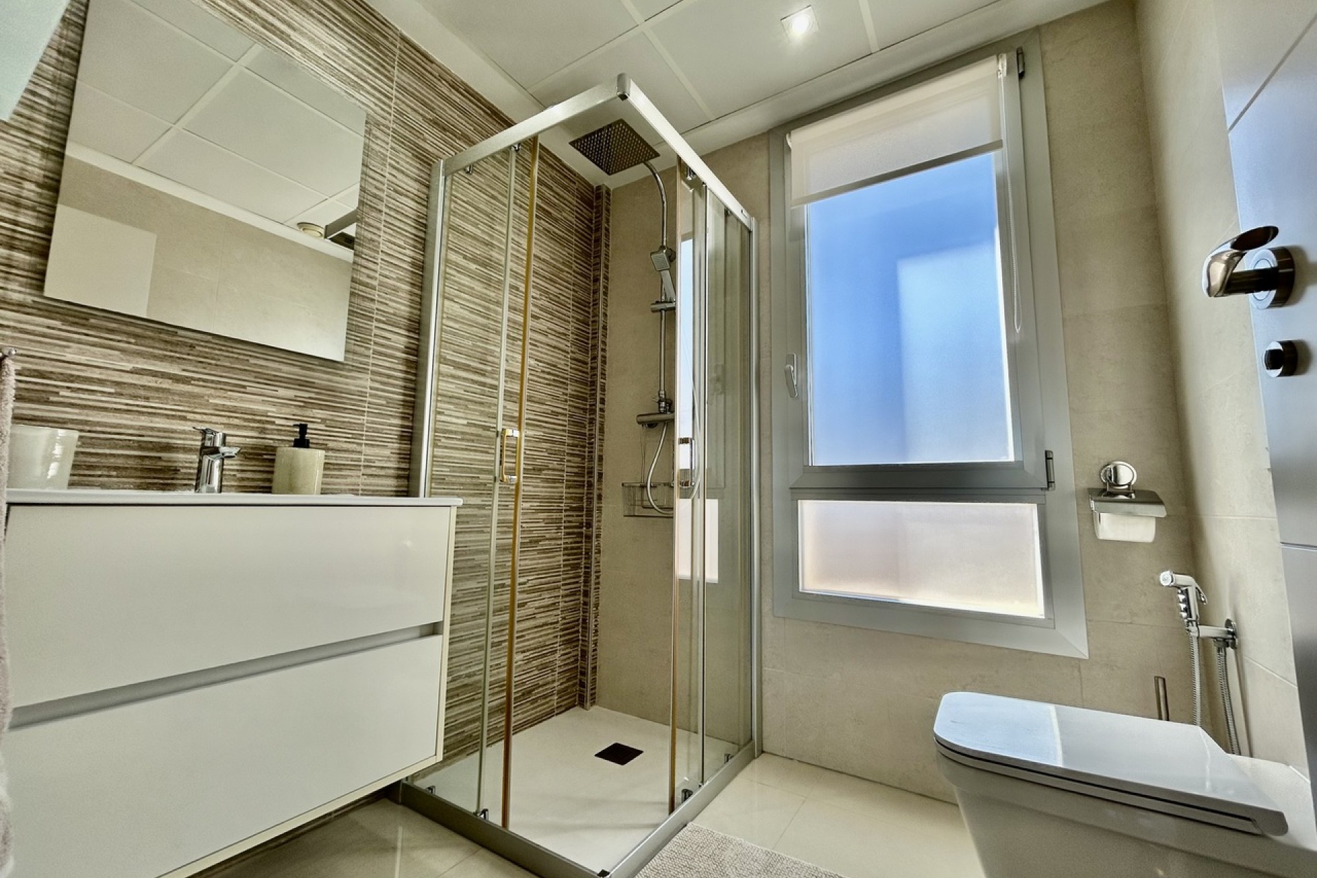 Reventa - Villa -
Villamartin - Costa Blanca