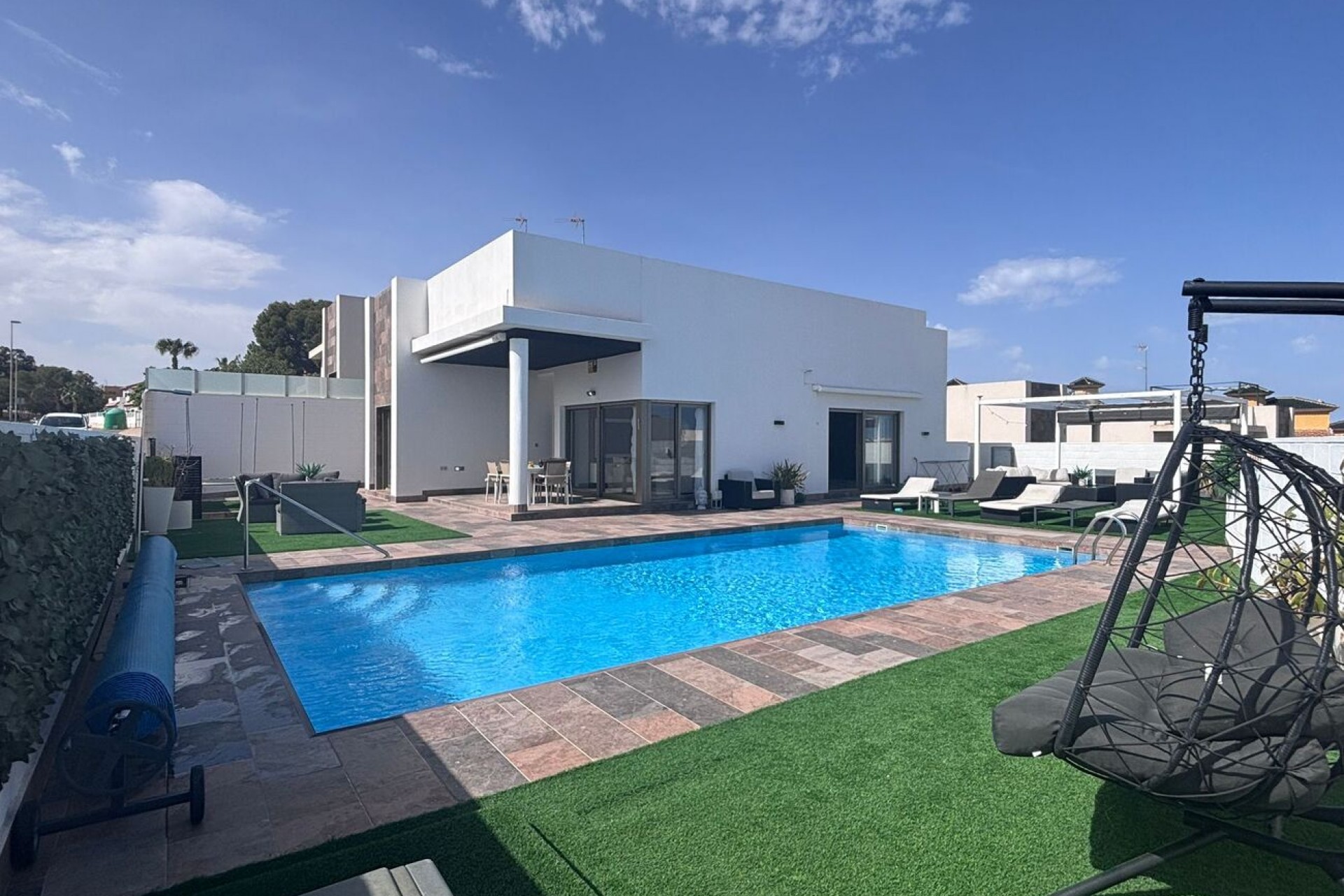Reventa - Villa -
Villamartin - Costa Blanca