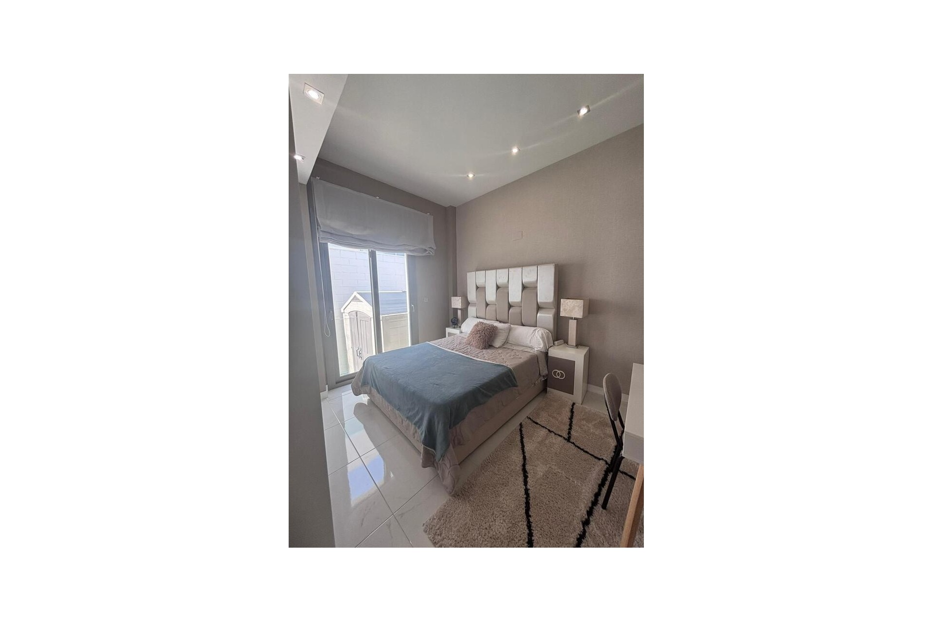 Reventa - Villa -
Villamartin - Costa Blanca