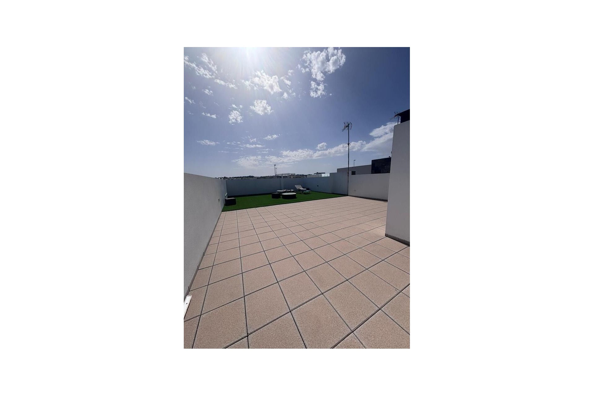 Reventa - Villa -
Villamartin - Costa Blanca