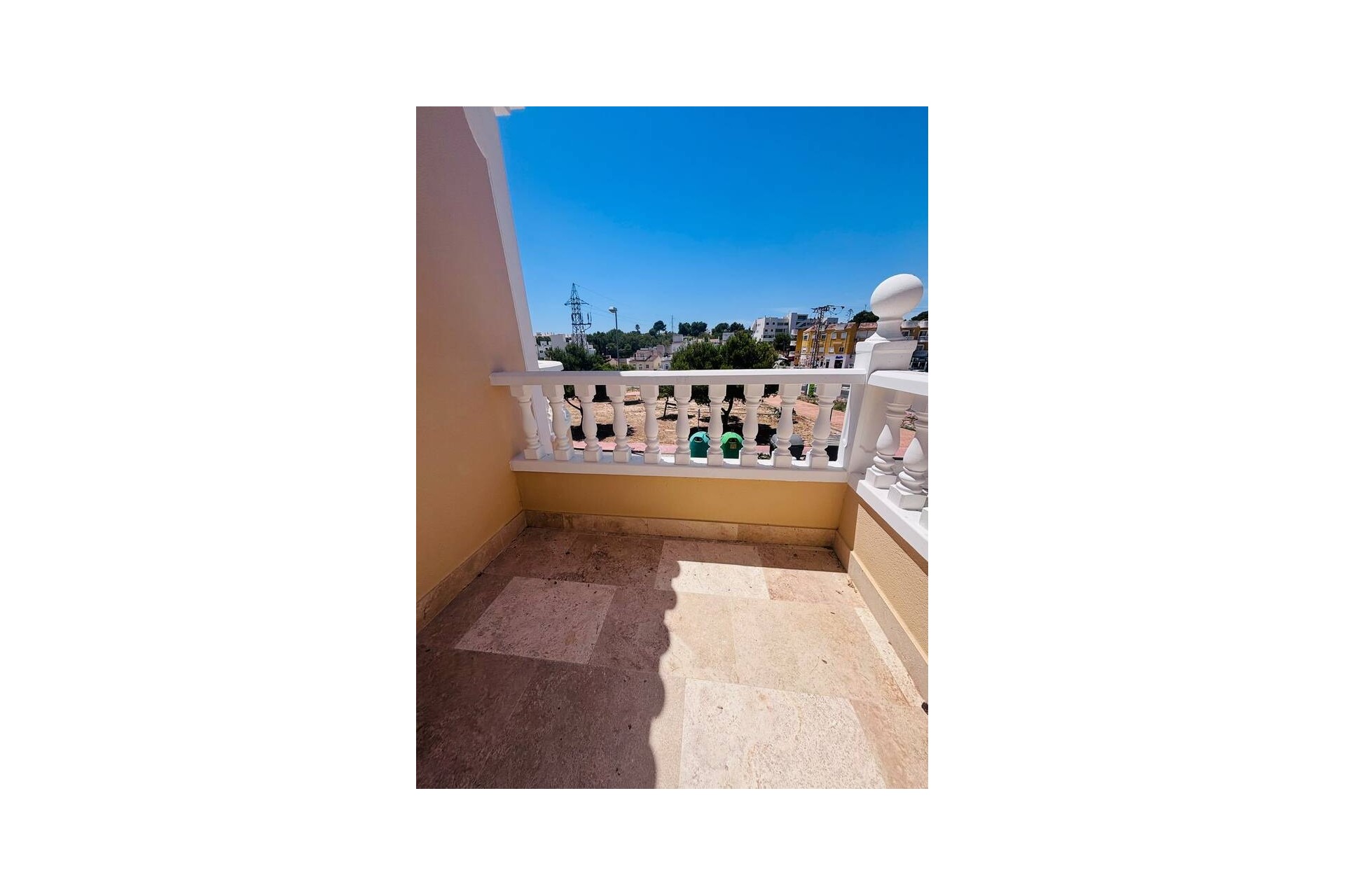 Reventa - Villa -
Villamartin - Costa Blanca