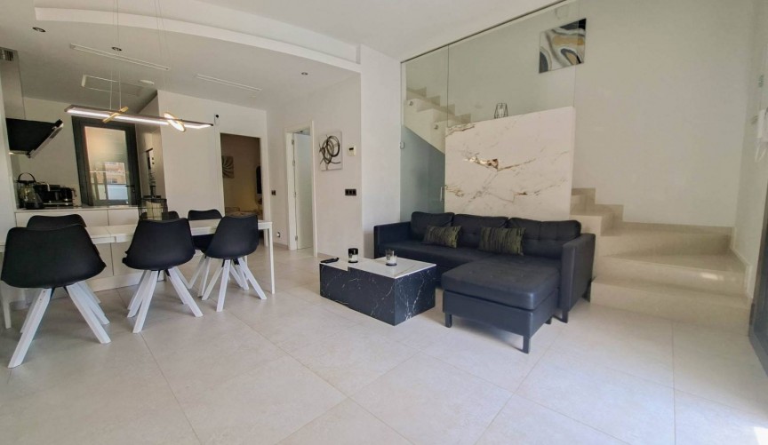 Reventa - Villa -
Villamartin - Costa Blanca