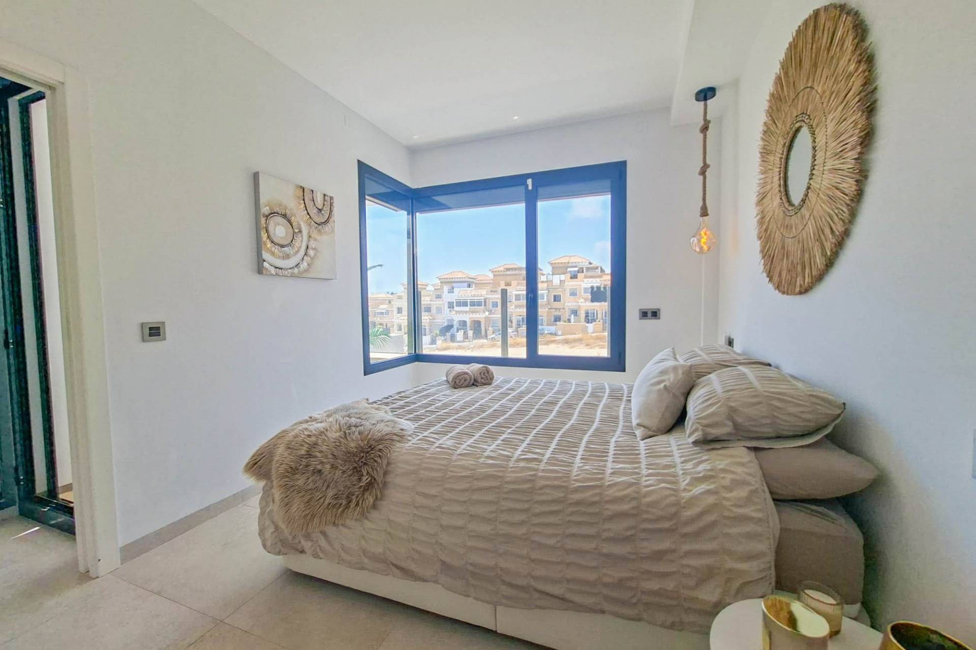 Reventa - Villa -
Villamartin - Costa Blanca