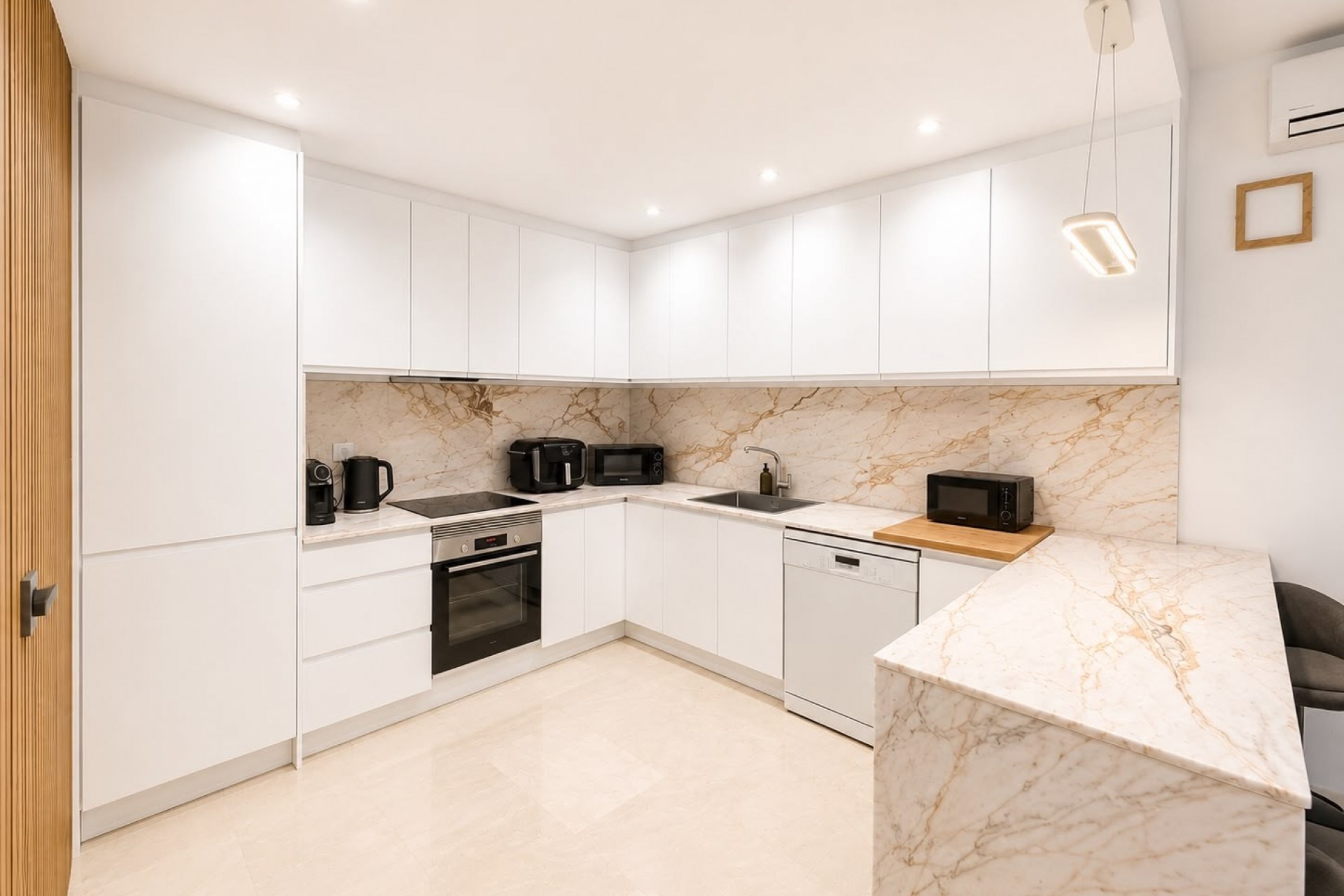 Reventa - Villa -
Villamartin - Costa Blanca