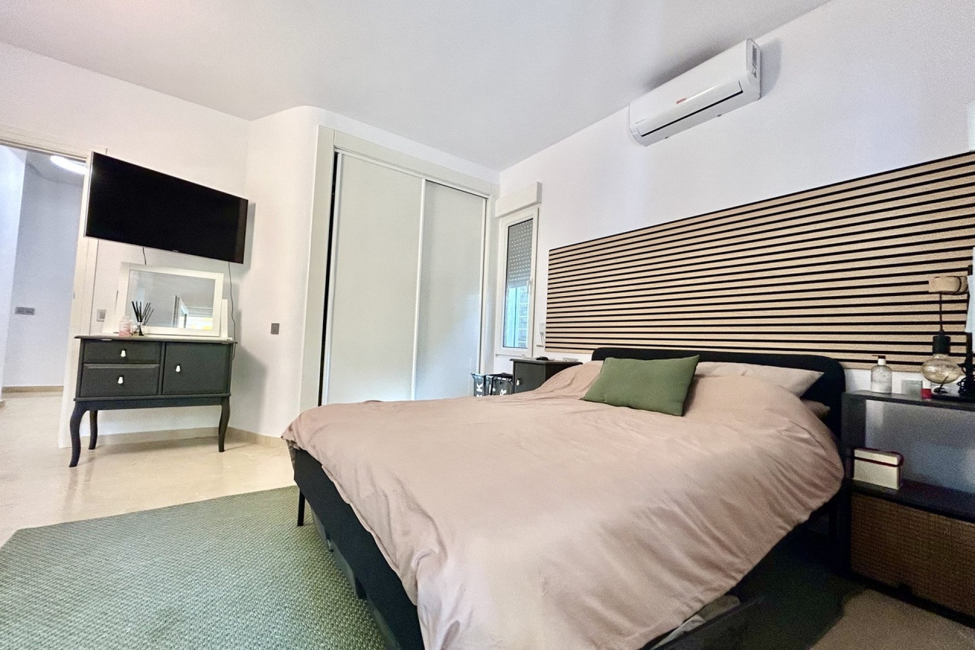 Reventa - Villa -
Villamartin - Costa Blanca