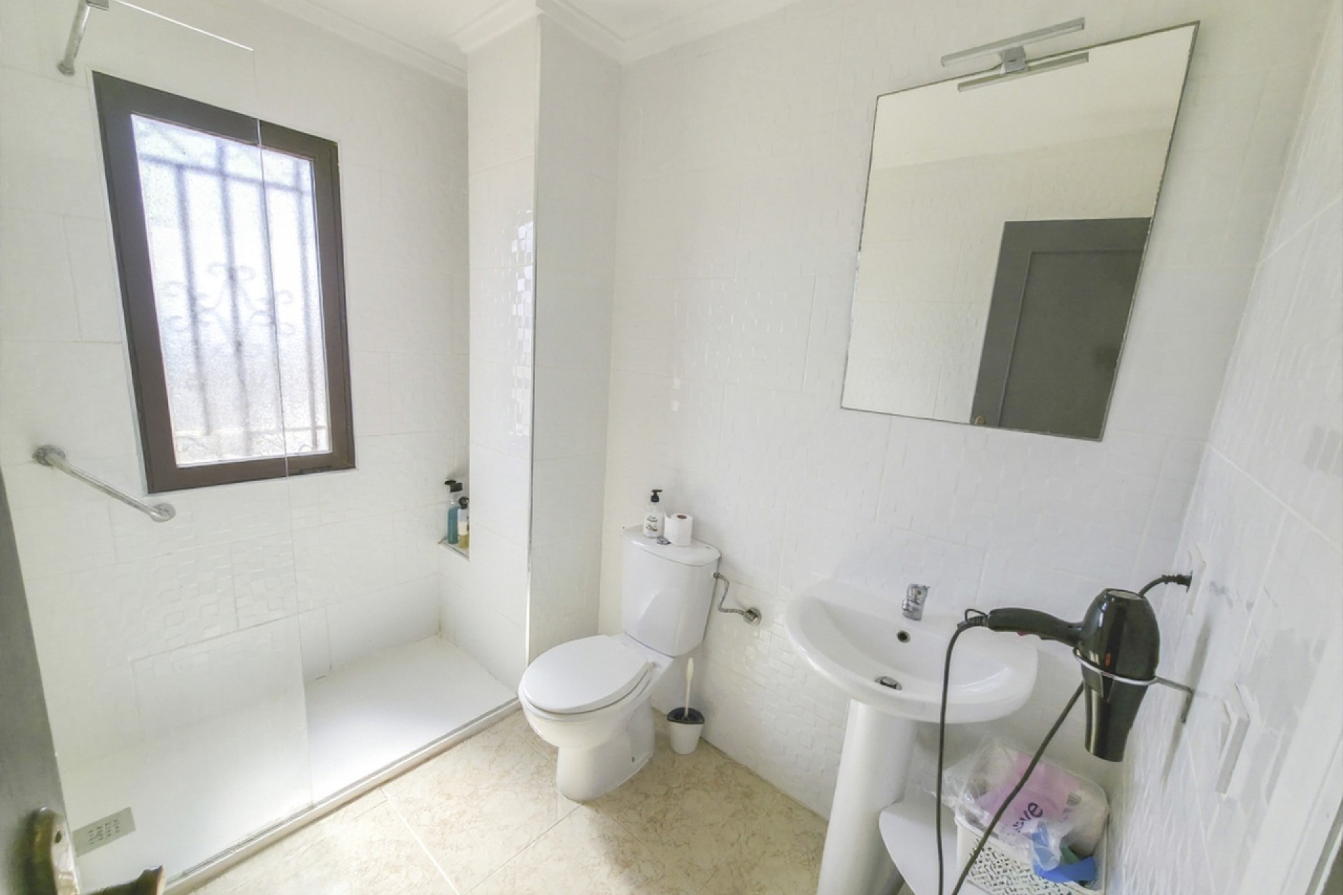Reventa - Villa -
Villamartin - Costa Blanca