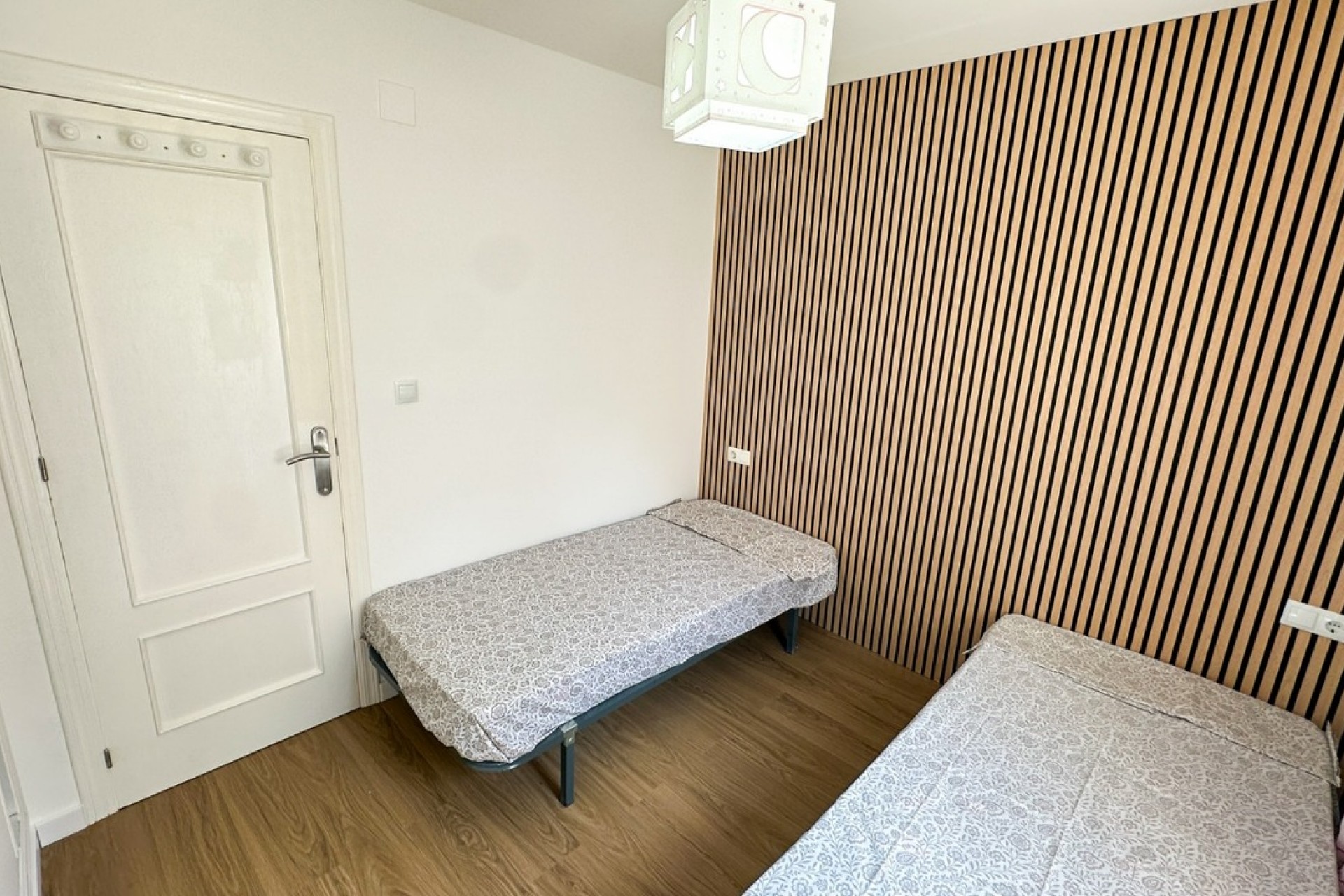 Reventa - Villa -
Villamartin - Costa Blanca