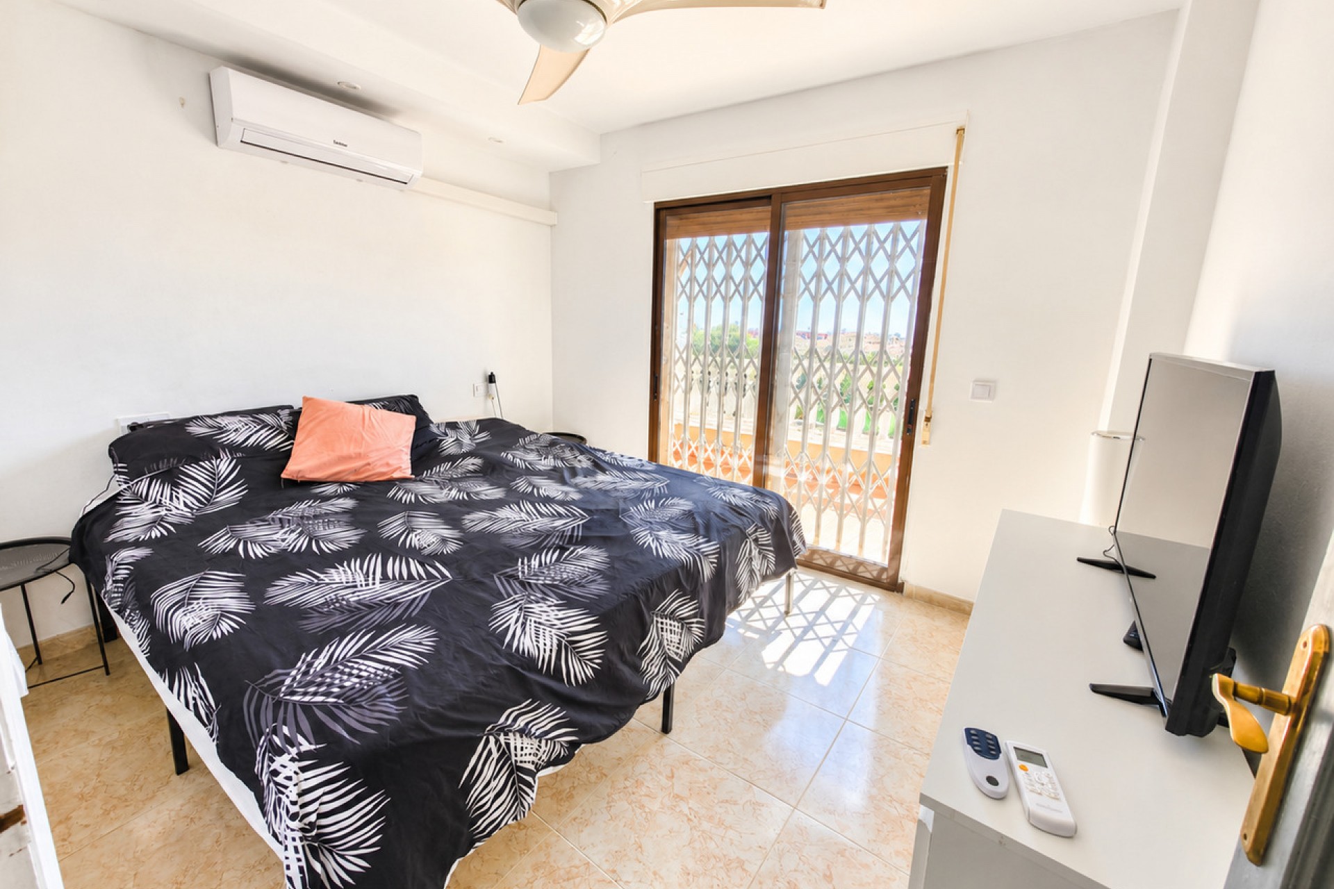 Reventa - Villa -
Villamartin - Costa Blanca