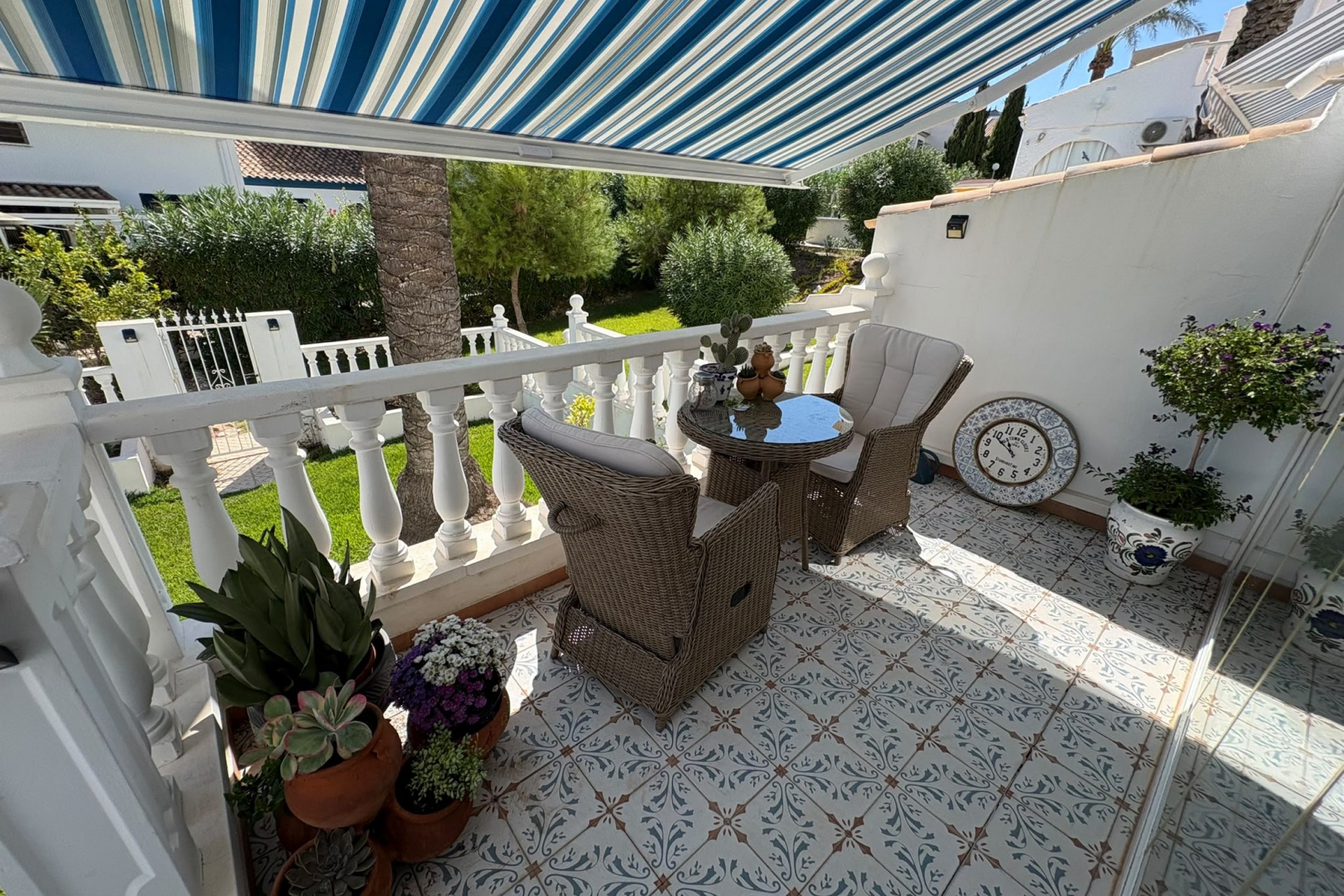 Reventa - Villa -
Villamartin - Costa Blanca
