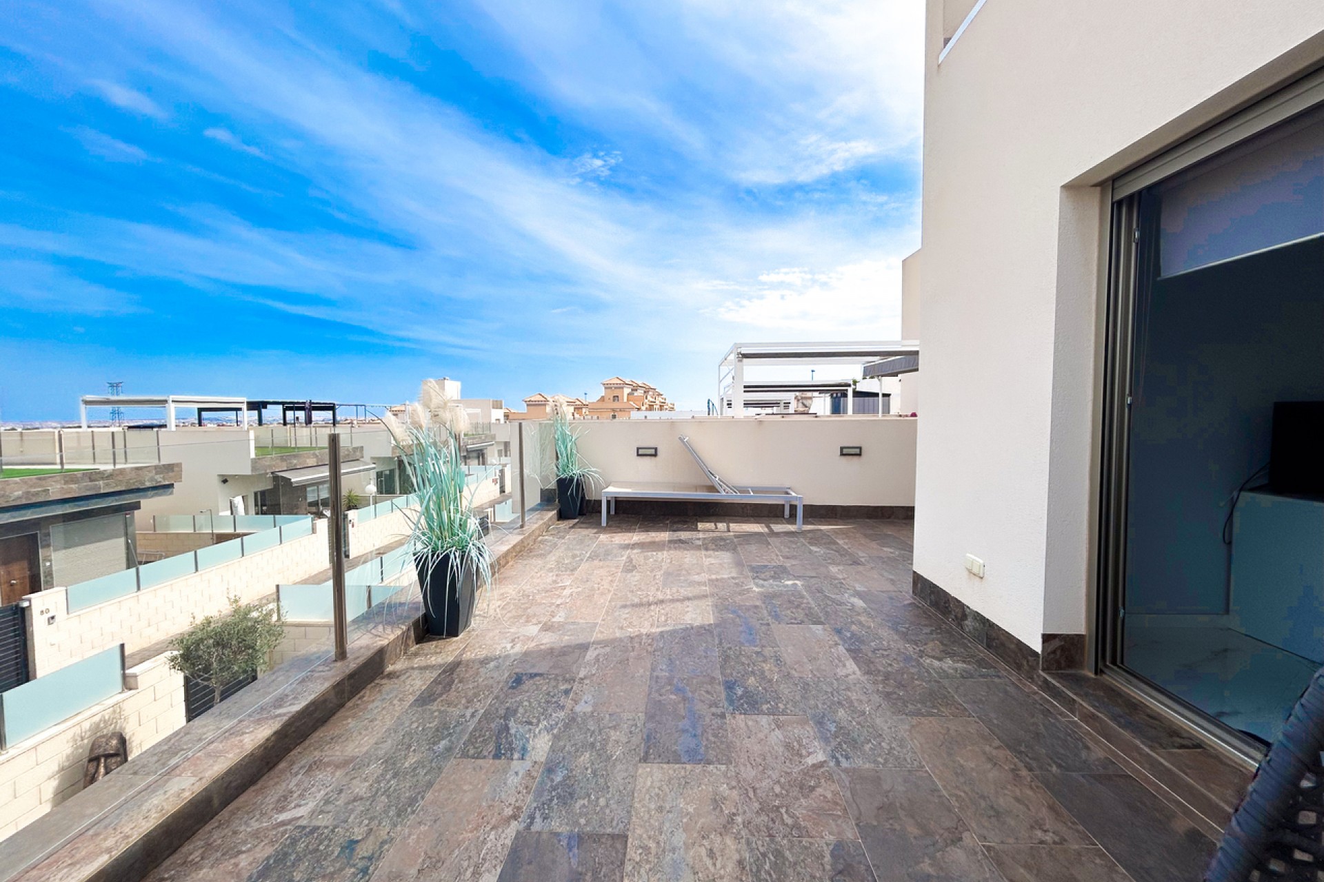 Reventa - Villa -
Villamartin - Costa Blanca