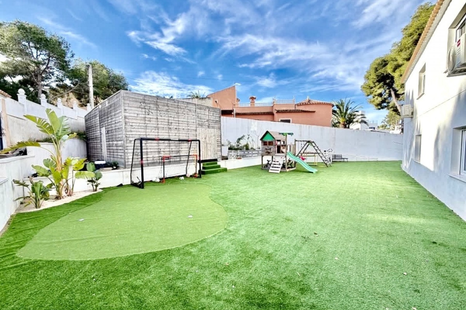 Reventa - Villa -
Villamartin - Costa Blanca