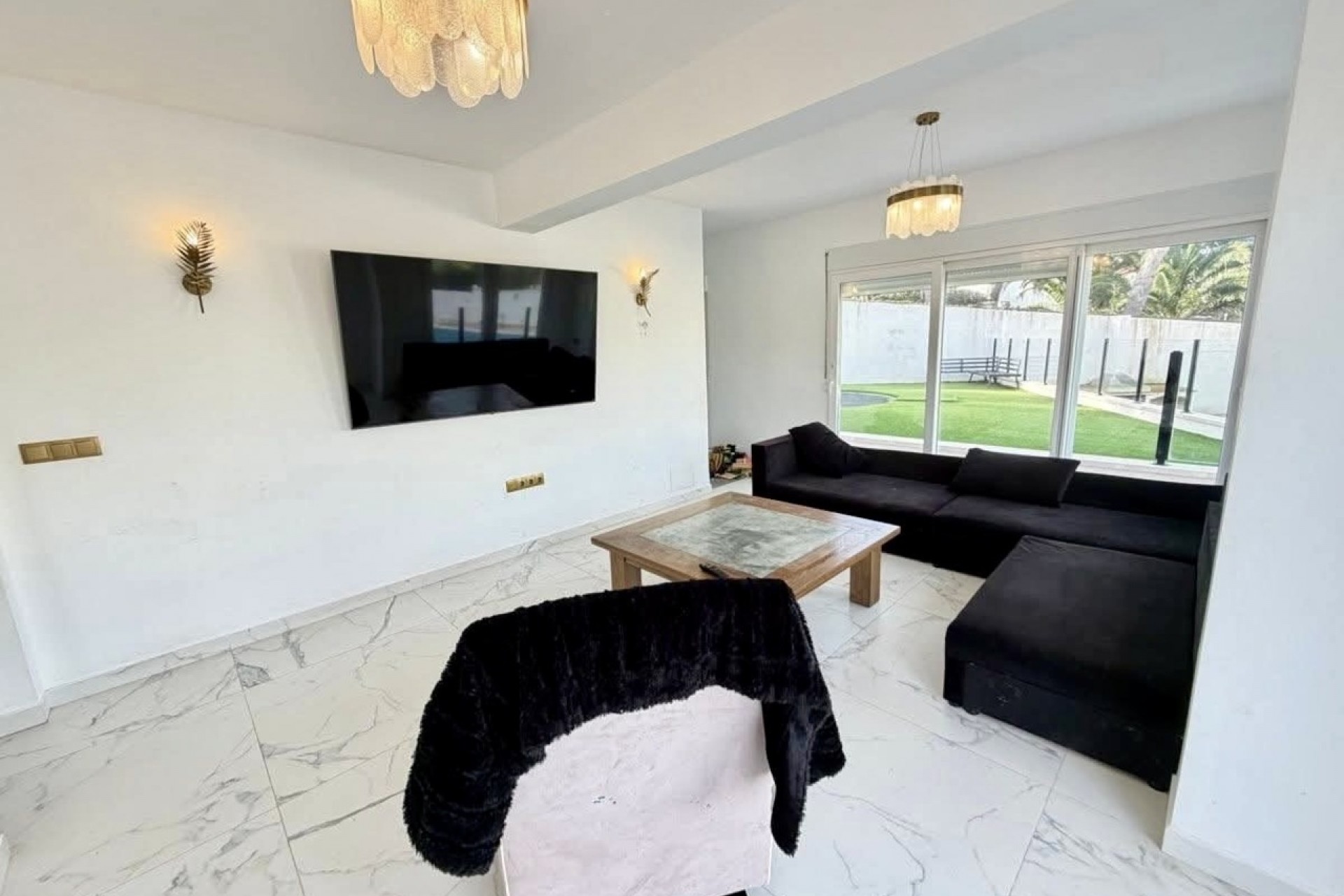 Reventa - Villa -
Villamartin - Costa Blanca