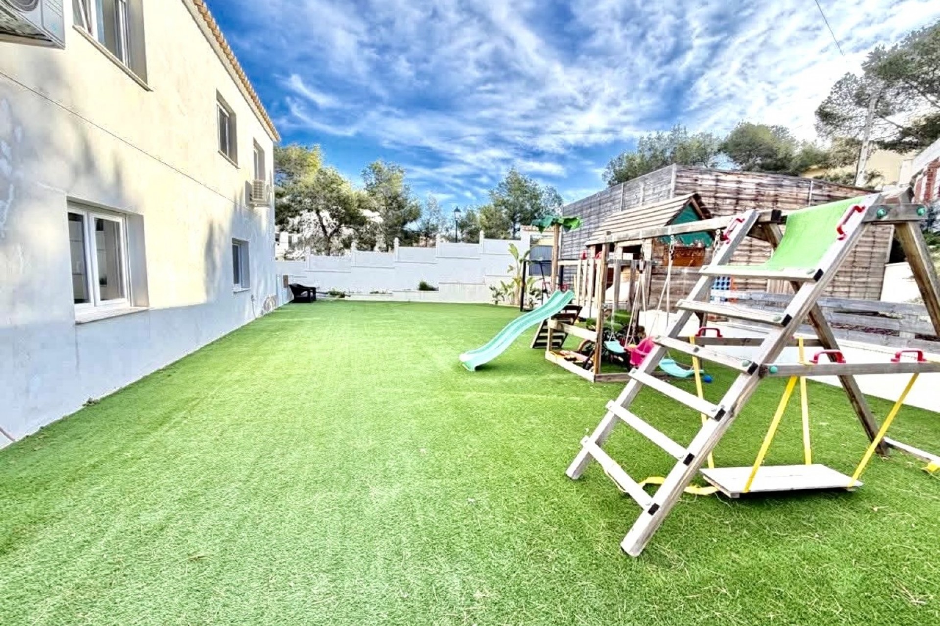 Reventa - Villa -
Villamartin - Costa Blanca