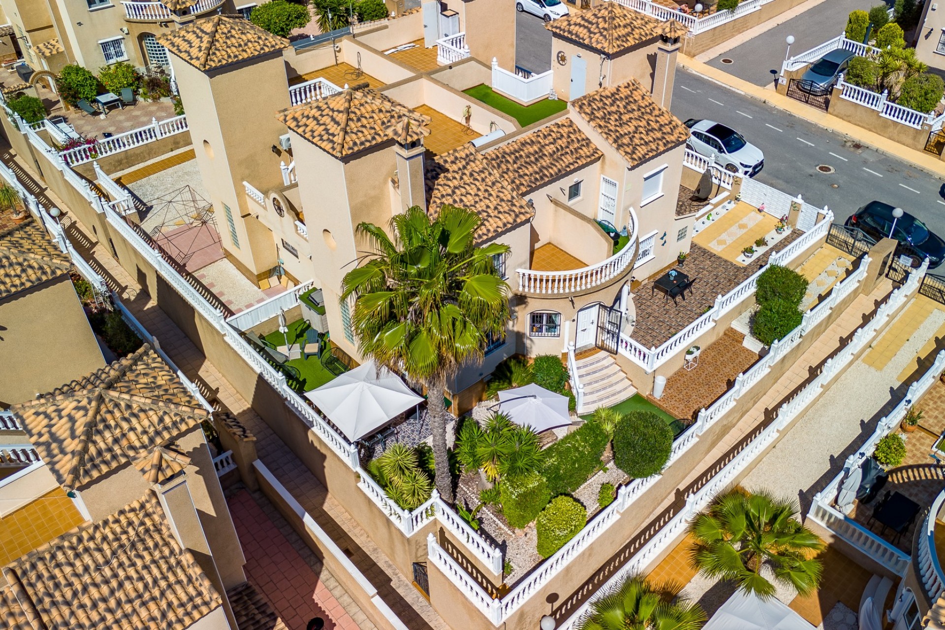 Reventa - Villa -
Villamartin - Costa Blanca