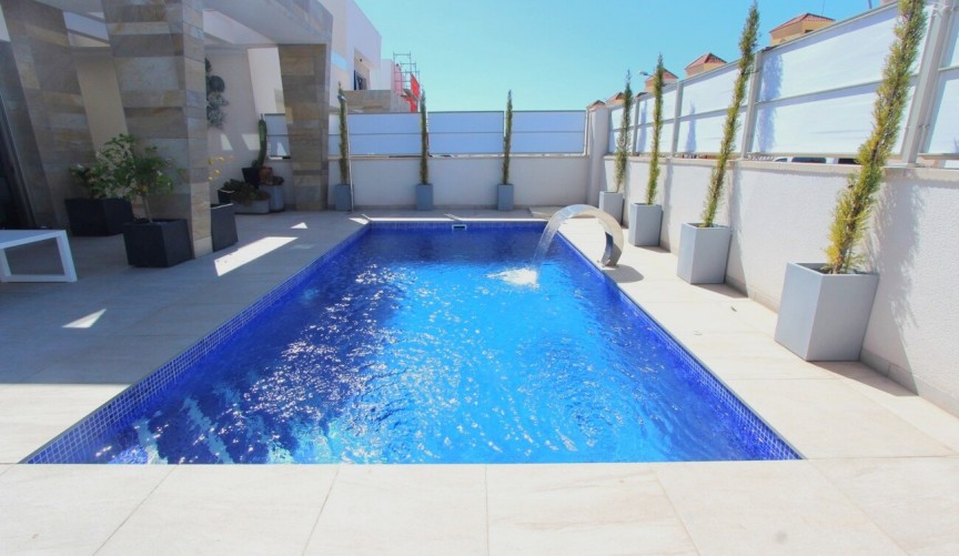Reventa - Villa -
Villamartin - El Galan