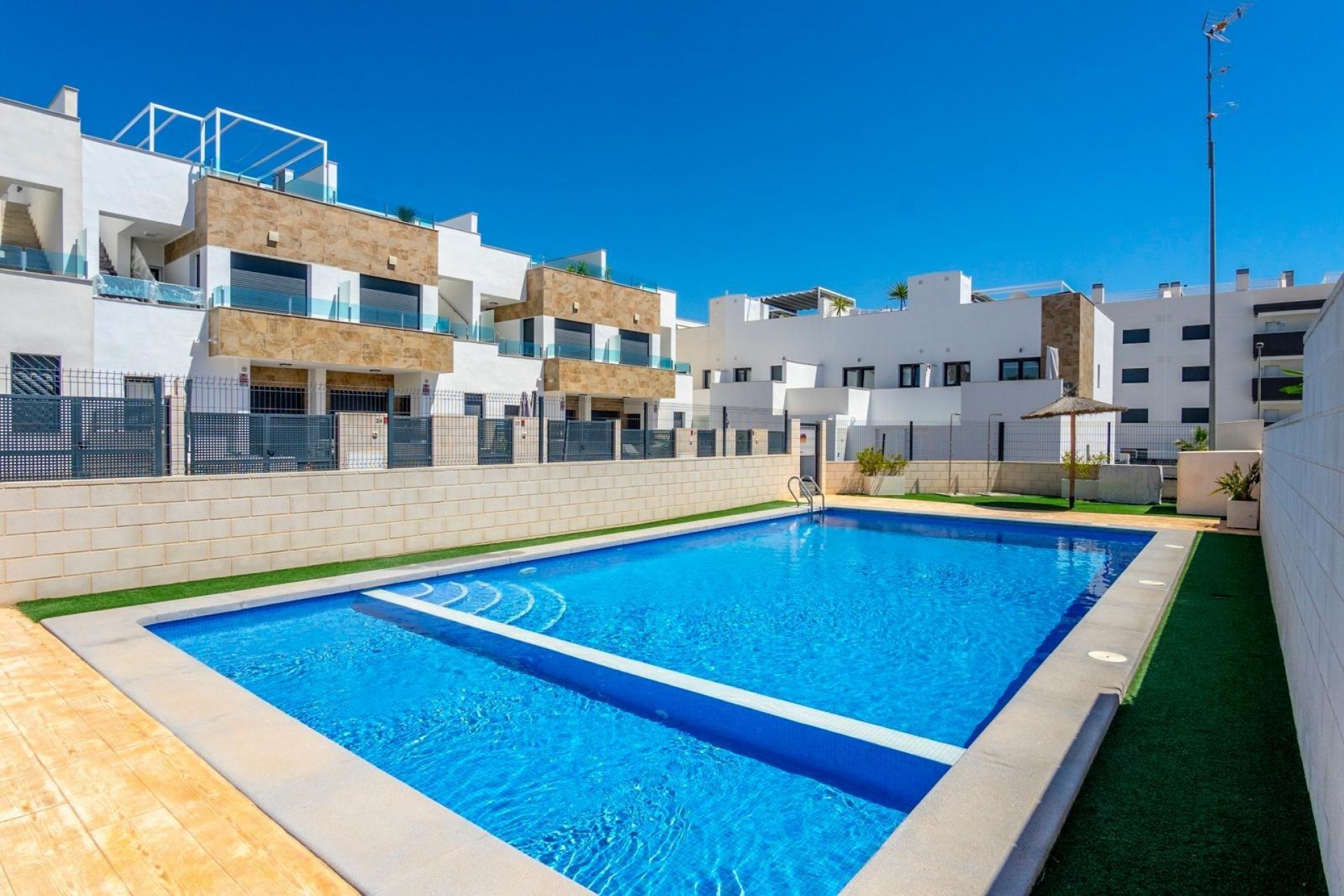 Reventa - Villa -
Villamartin - Orihuela Costa