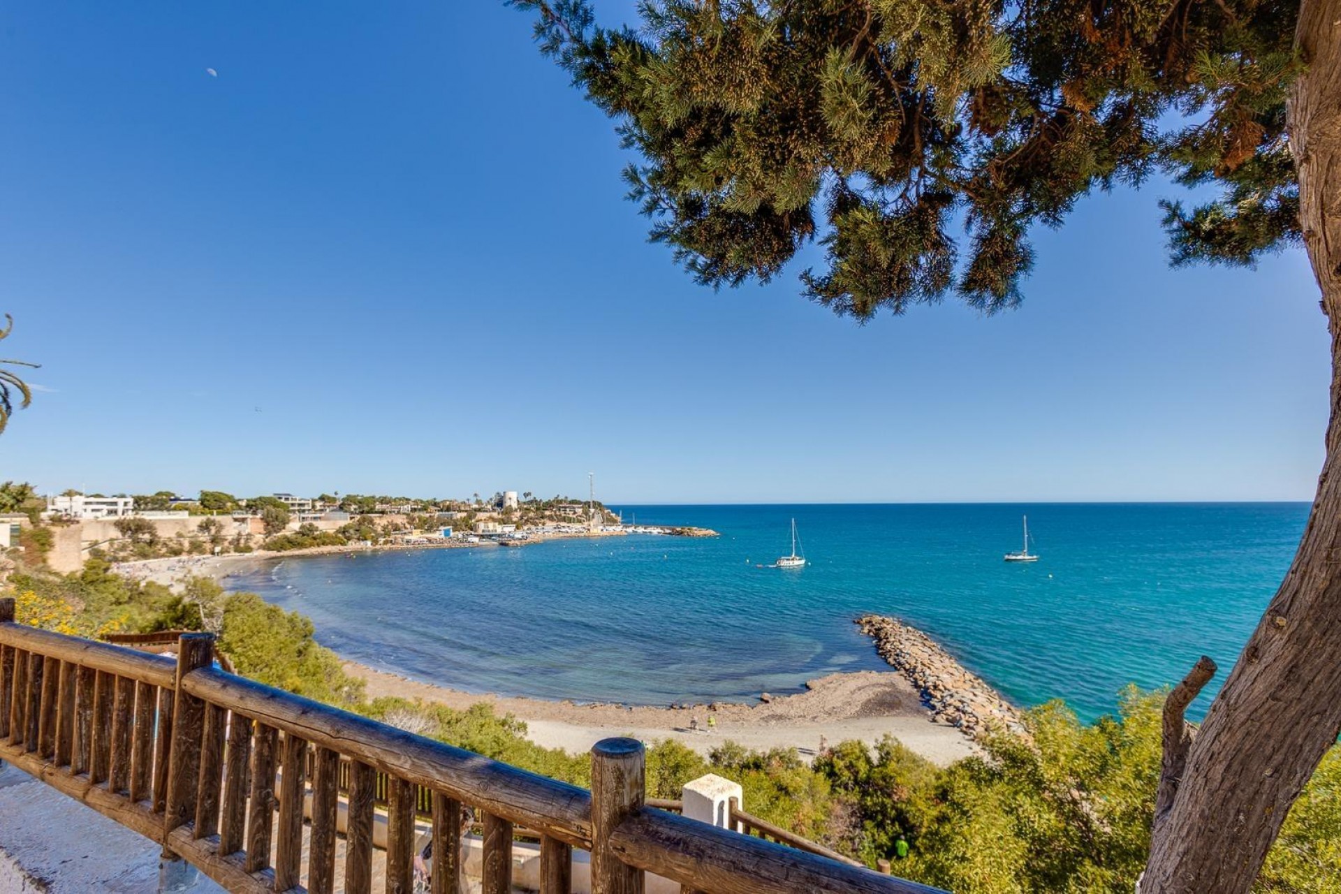 Reventa - Villa -
Villamartin - Orihuela Costa