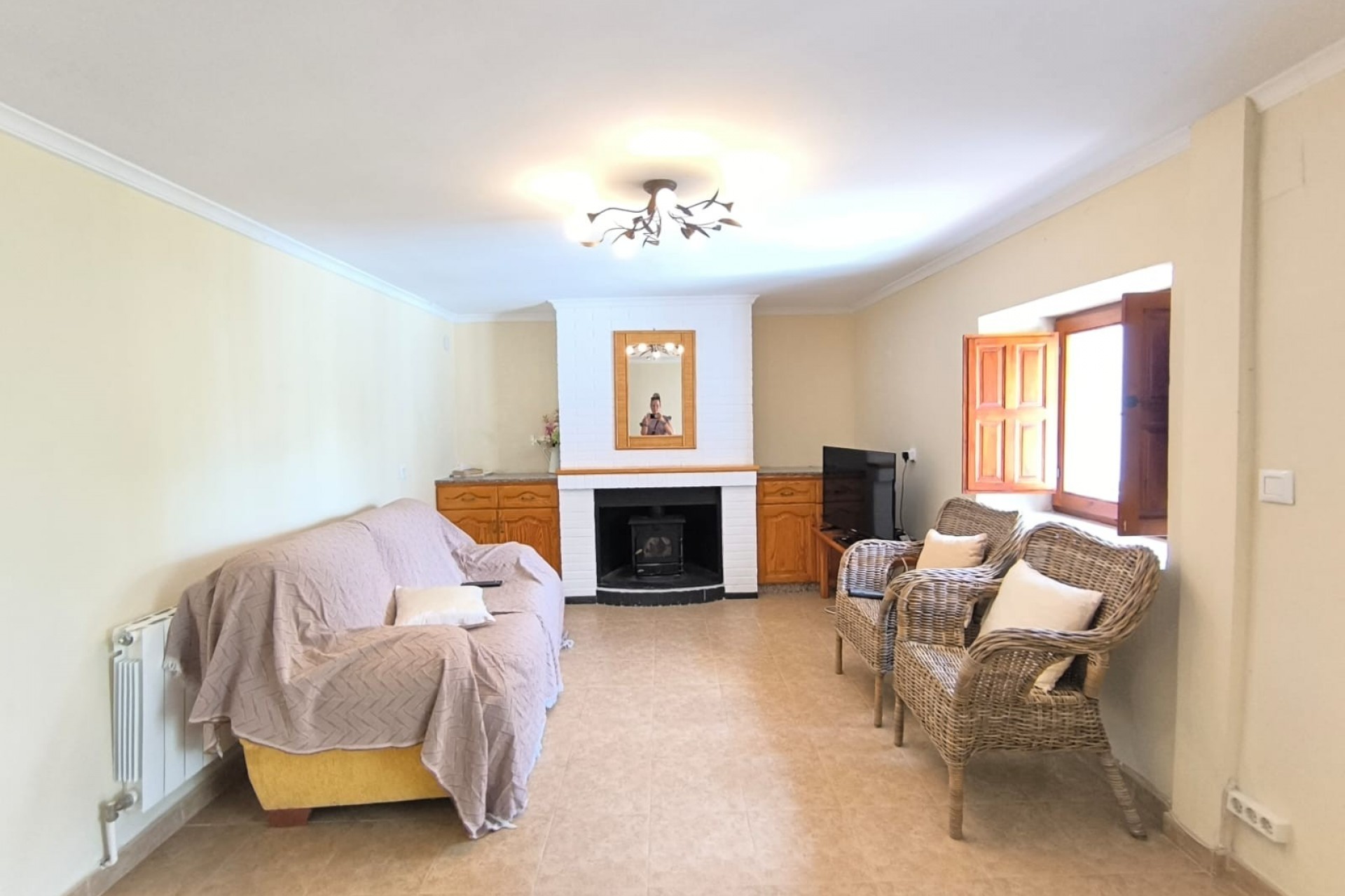 Reventa - Villa -
Villena - Inland