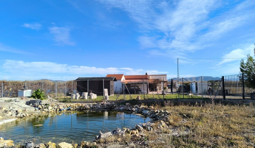 Reventa - Villa -
Villena - Inland