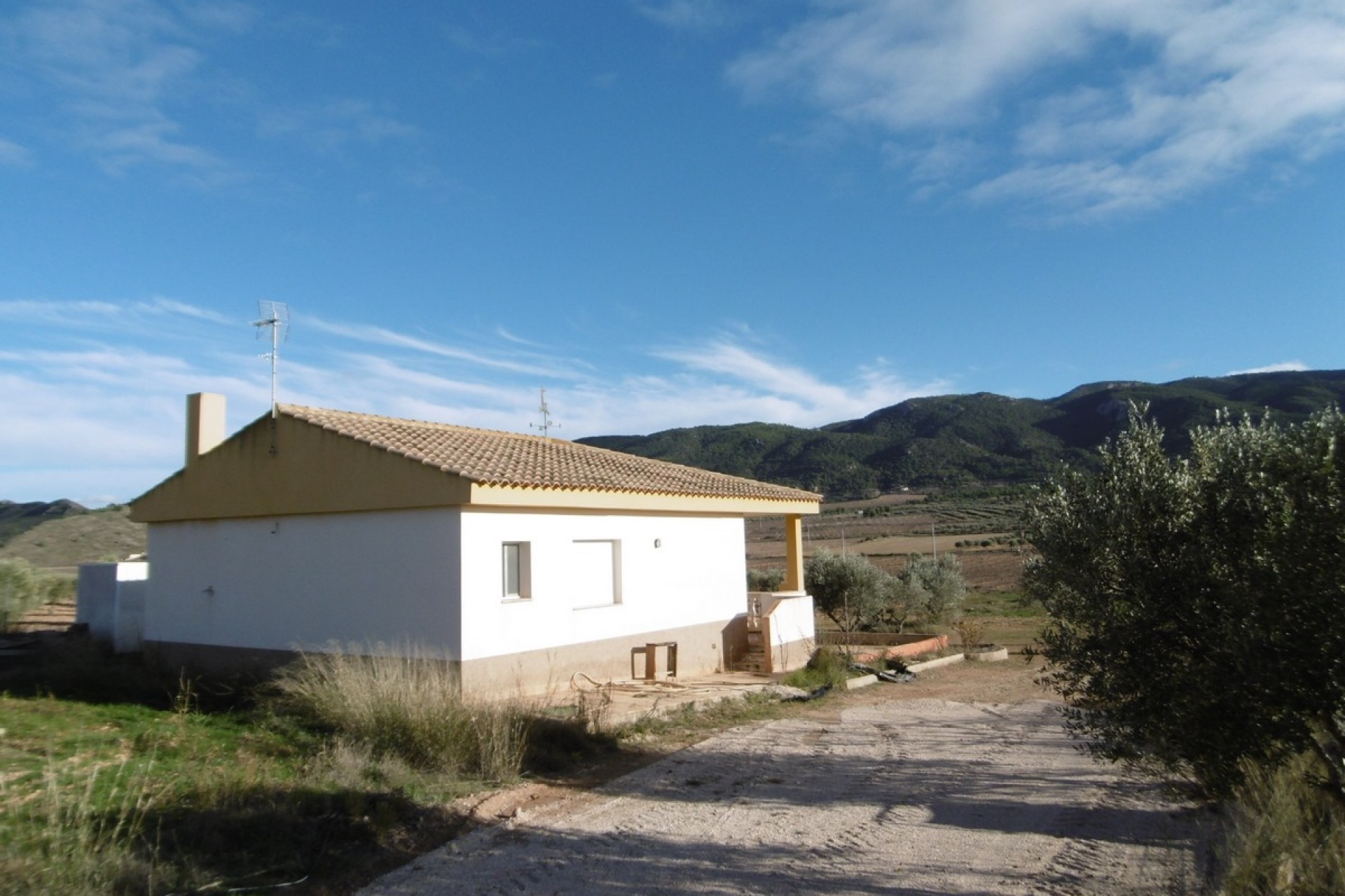 Reventa - Villa -
Yecla - Inland