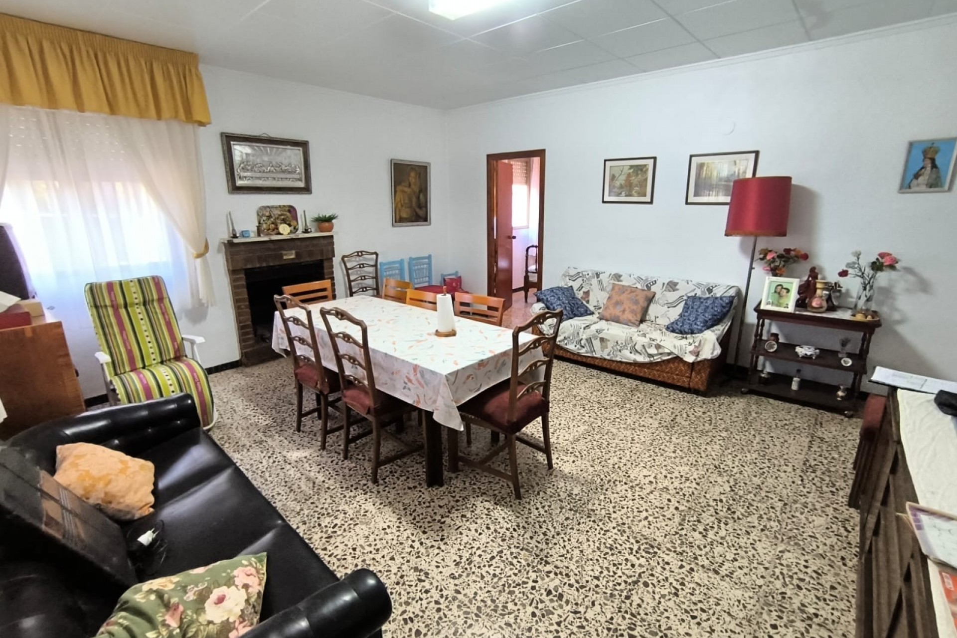 Reventa - Villa -
Yecla - Inland