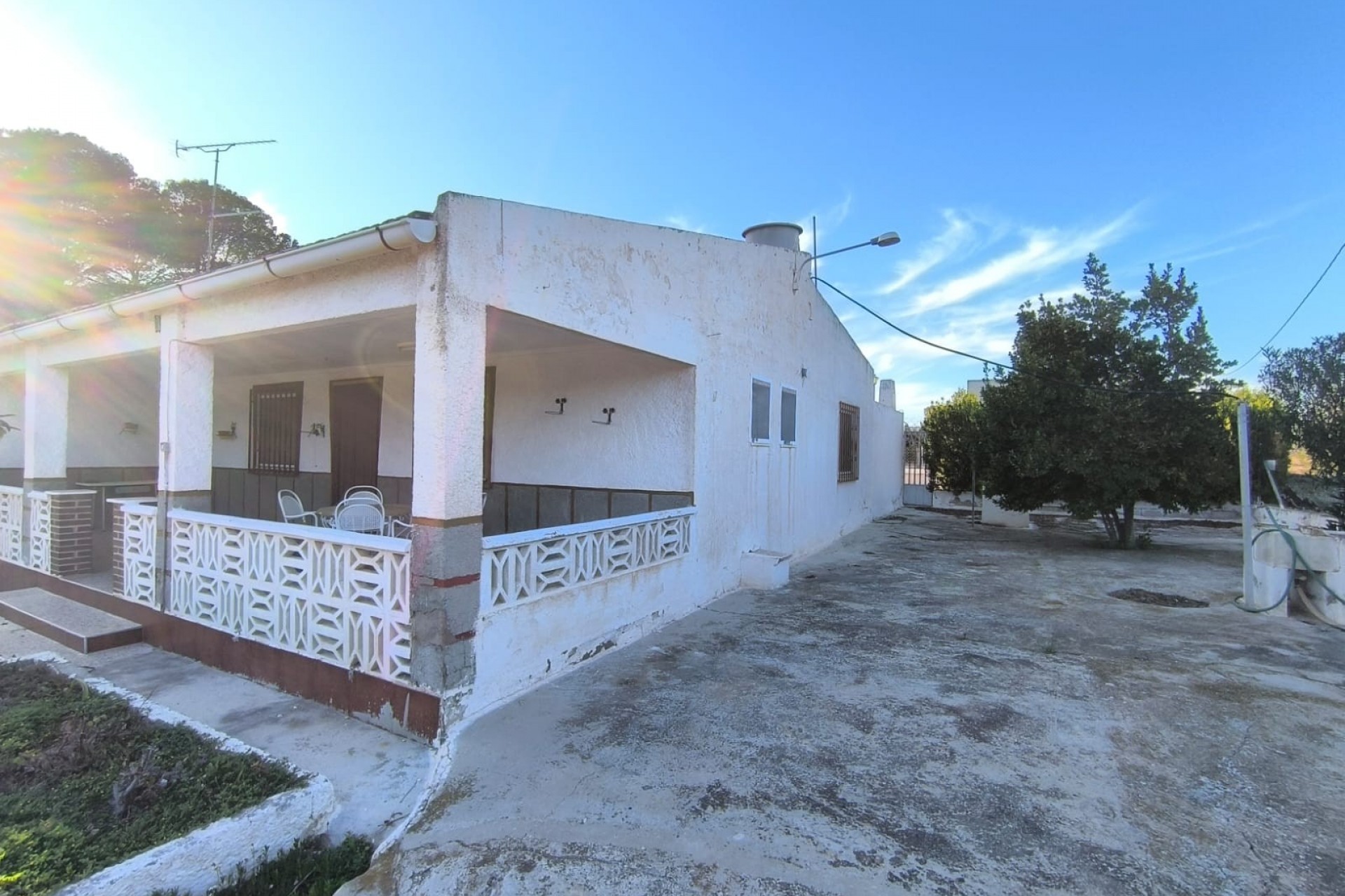 Reventa - Villa -
Yecla - Inland