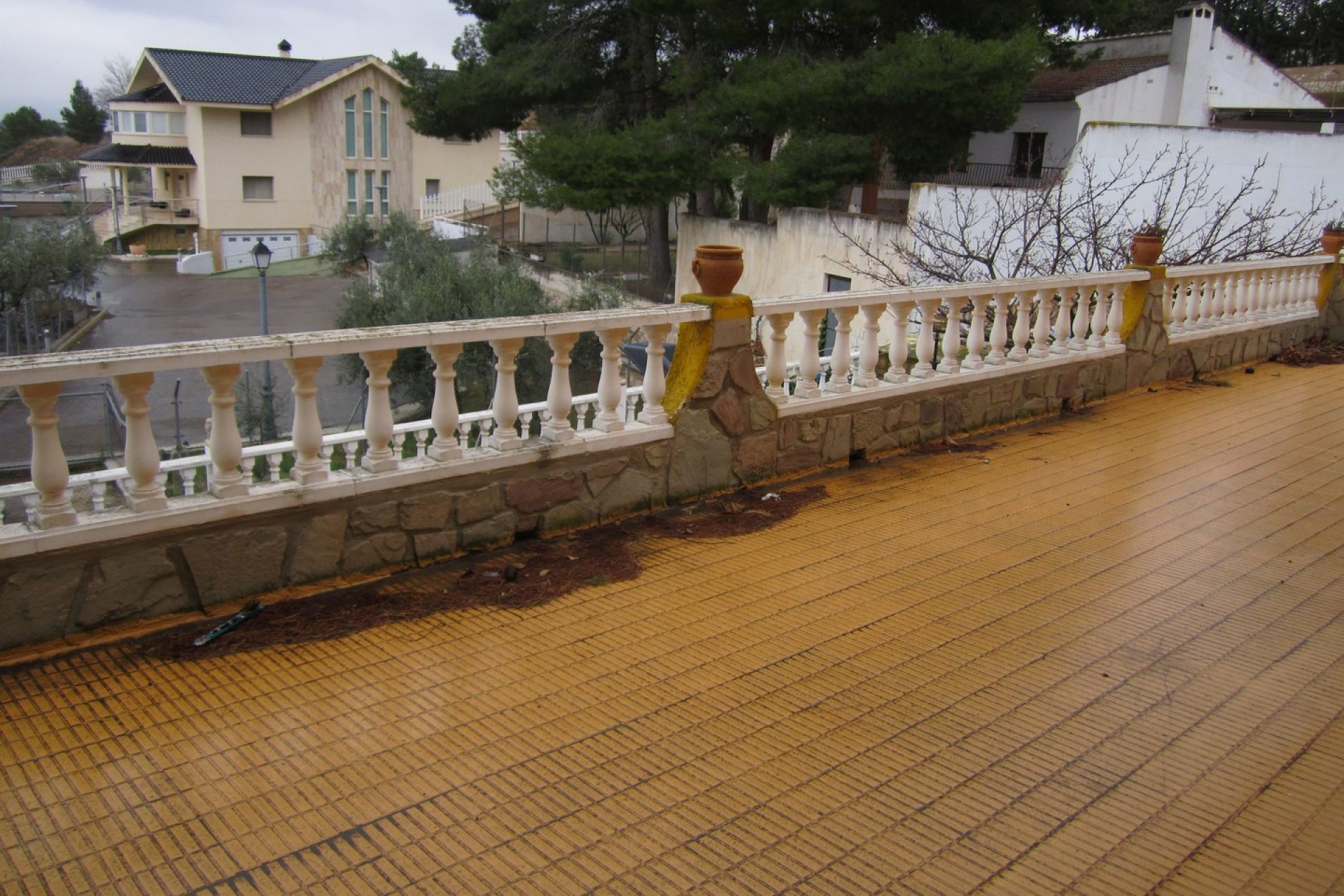 Reventa - Villa -
Yecla - Inland