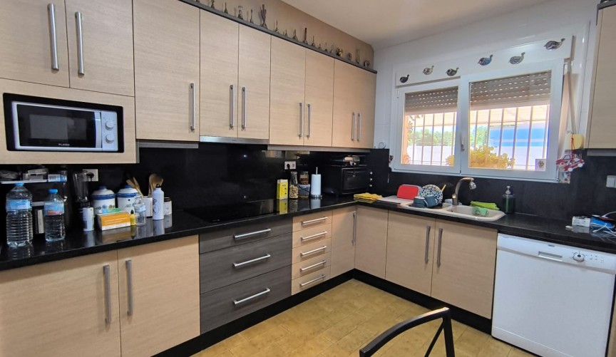 Reventa - Villa -
Yecla - Inland