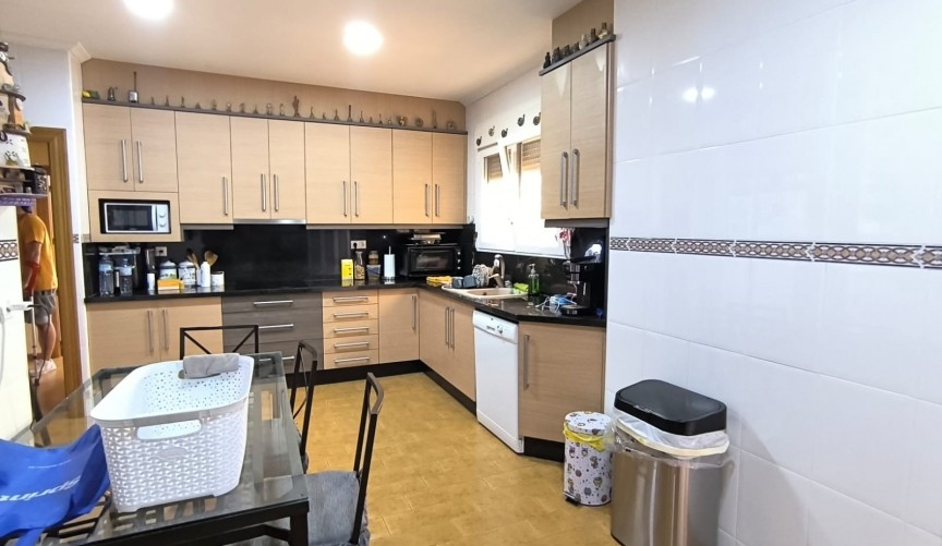 Reventa - Villa -
Yecla - Inland