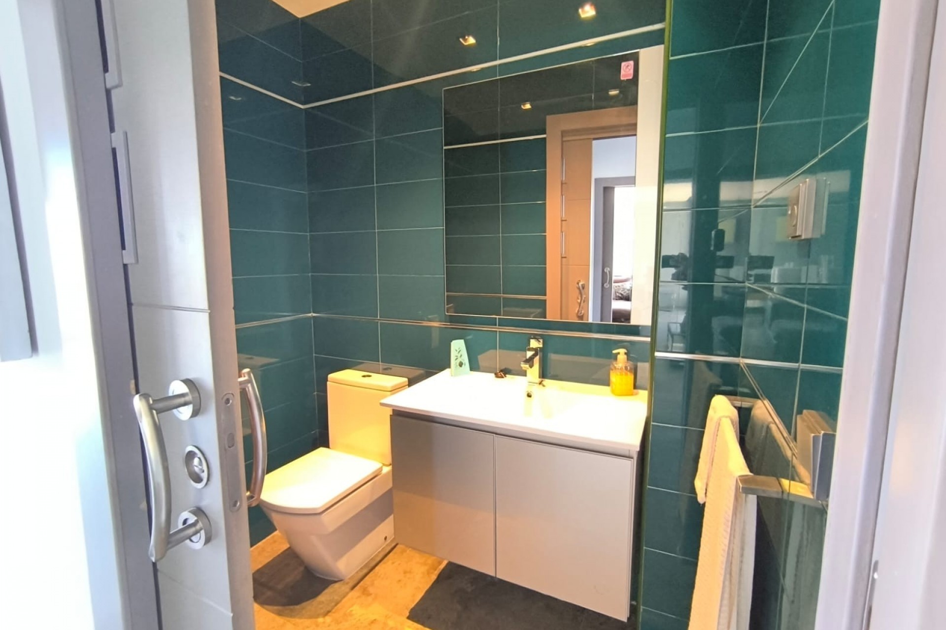 Reventa - Villa -
Yecla - Inland