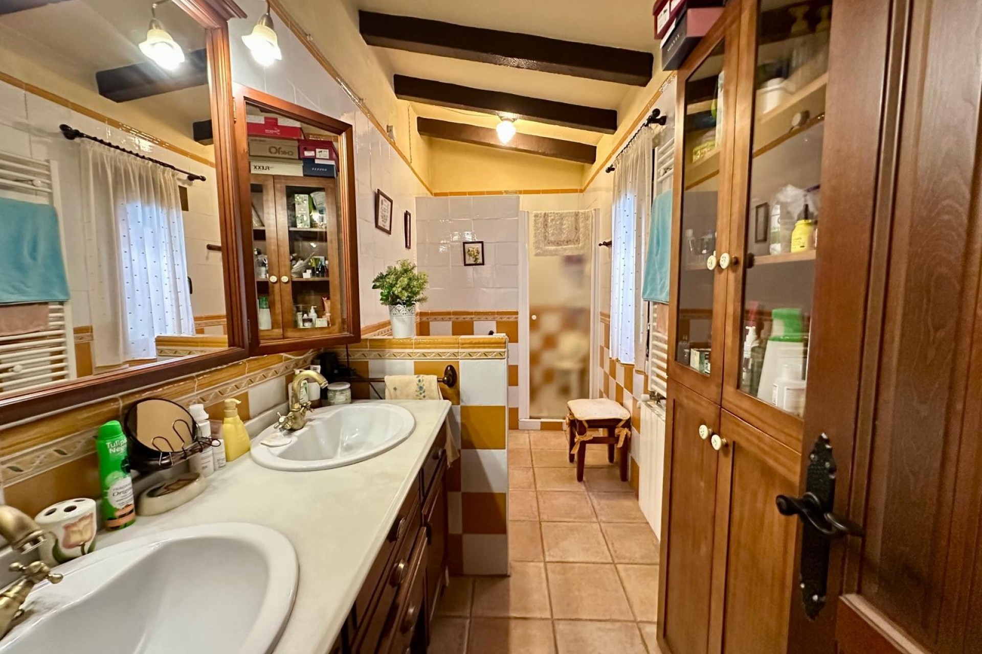 Reventa - Villa -
Yecla - Inland