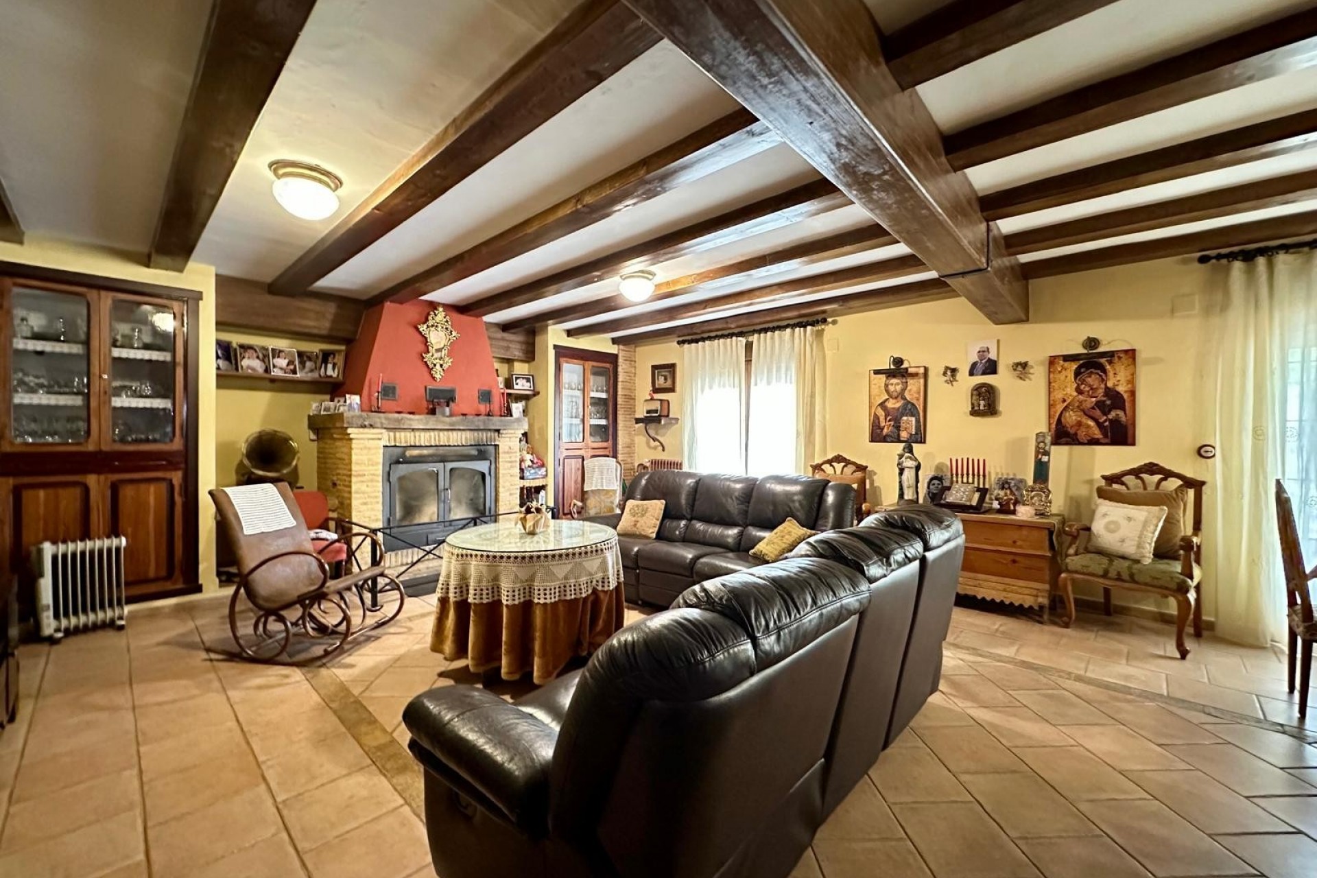 Reventa - Villa -
Yecla - Inland