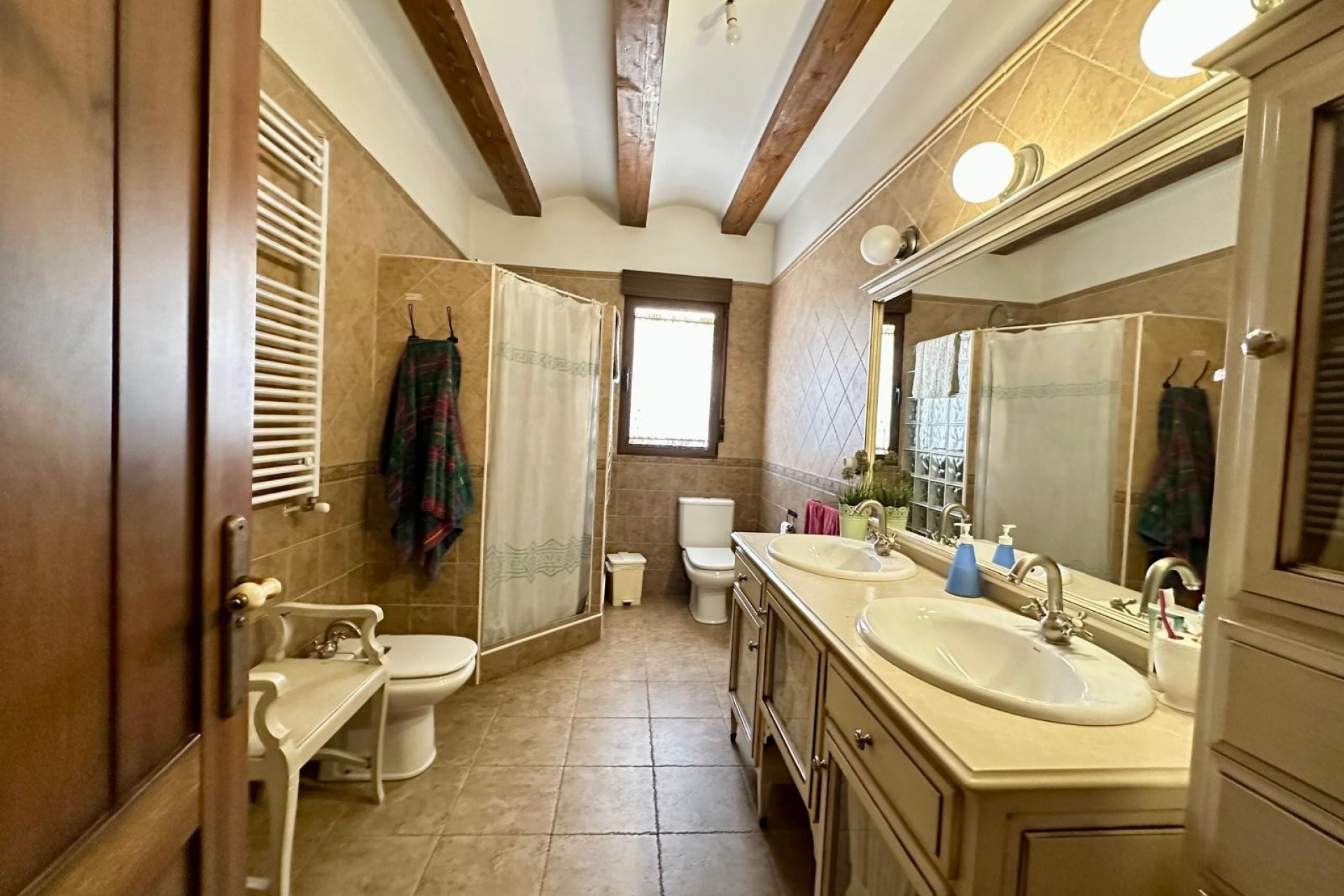 Reventa - Villa -
Yecla - Inland