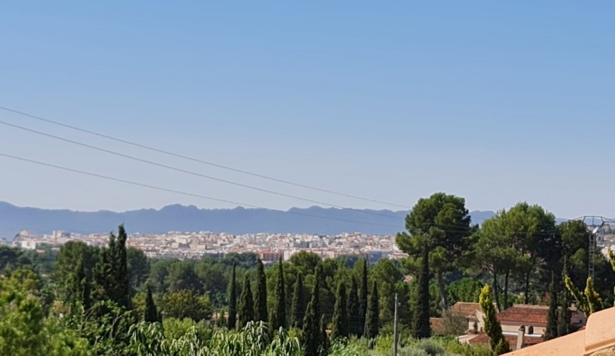 Reventa - Villa -
Yecla - Inland