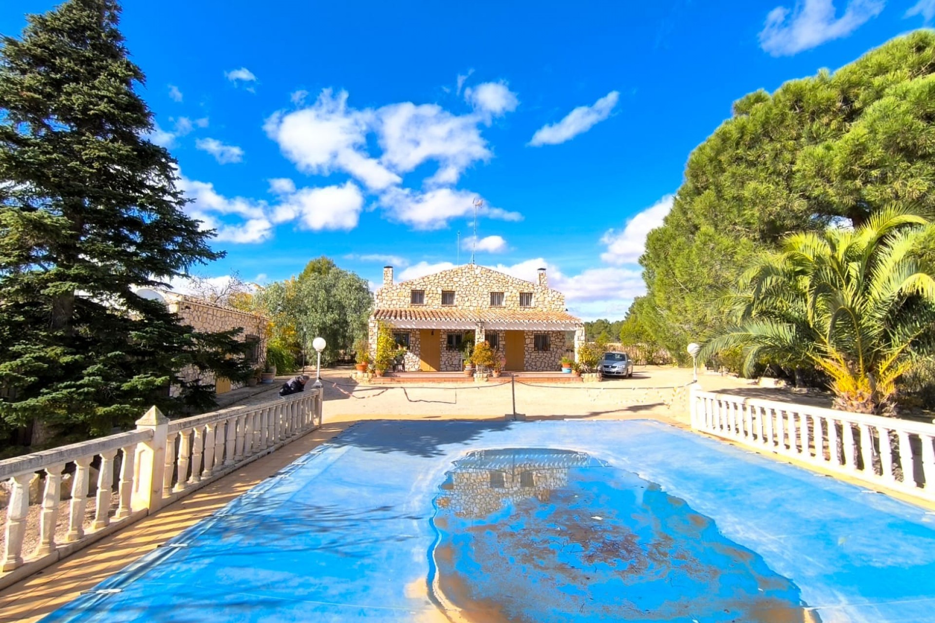 Reventa - Villa -
Yecla - Inland