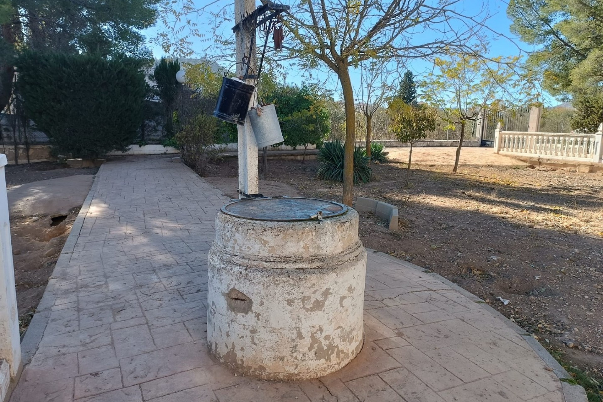 Reventa - Villa -
Yecla - Inland